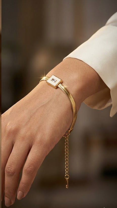 Equilibrium Link Bracelet