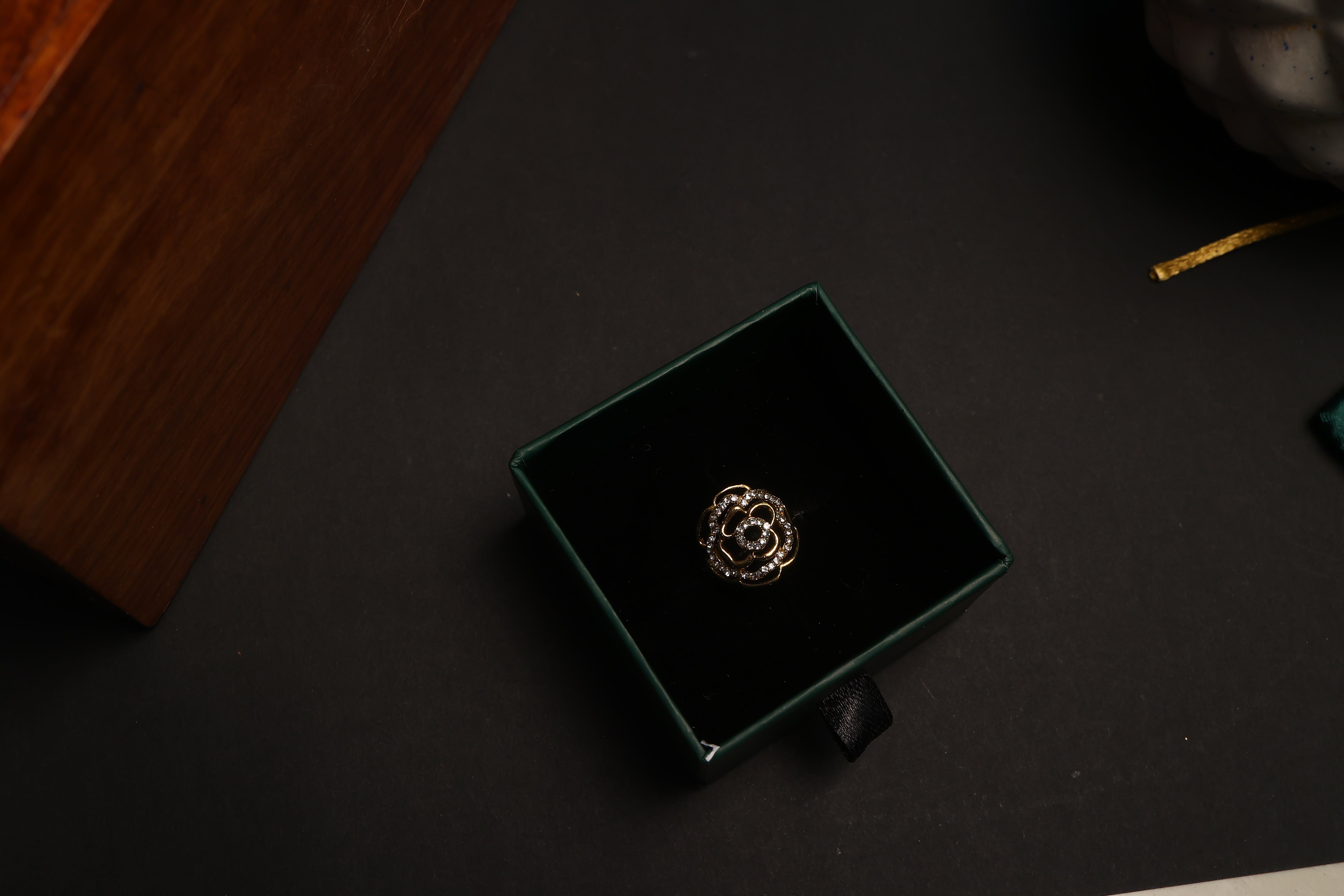 Zircon Finger Ring for Women-Fully Adjustable Ring.