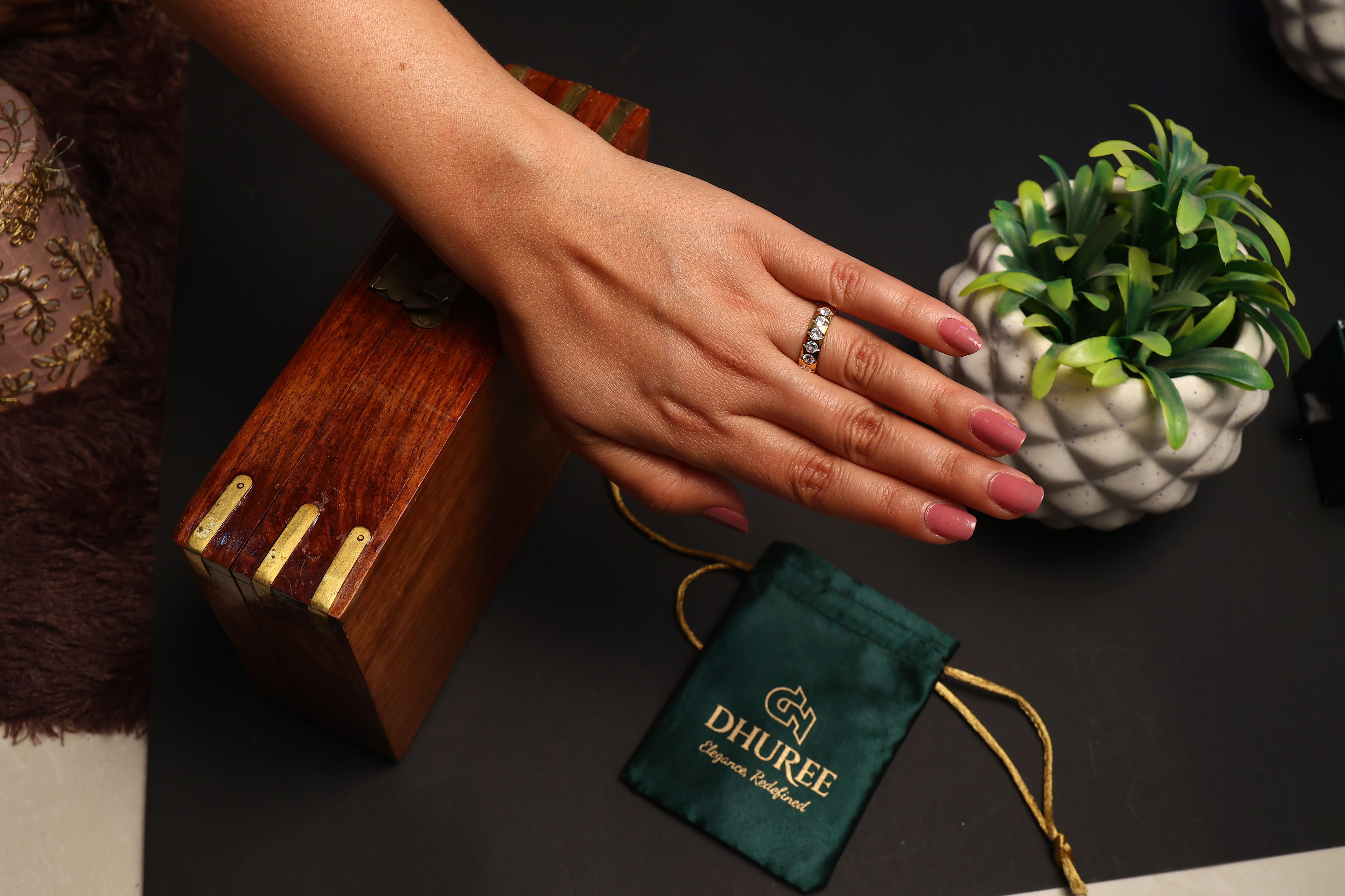Trendy Finger Ring for Women-Medium Size