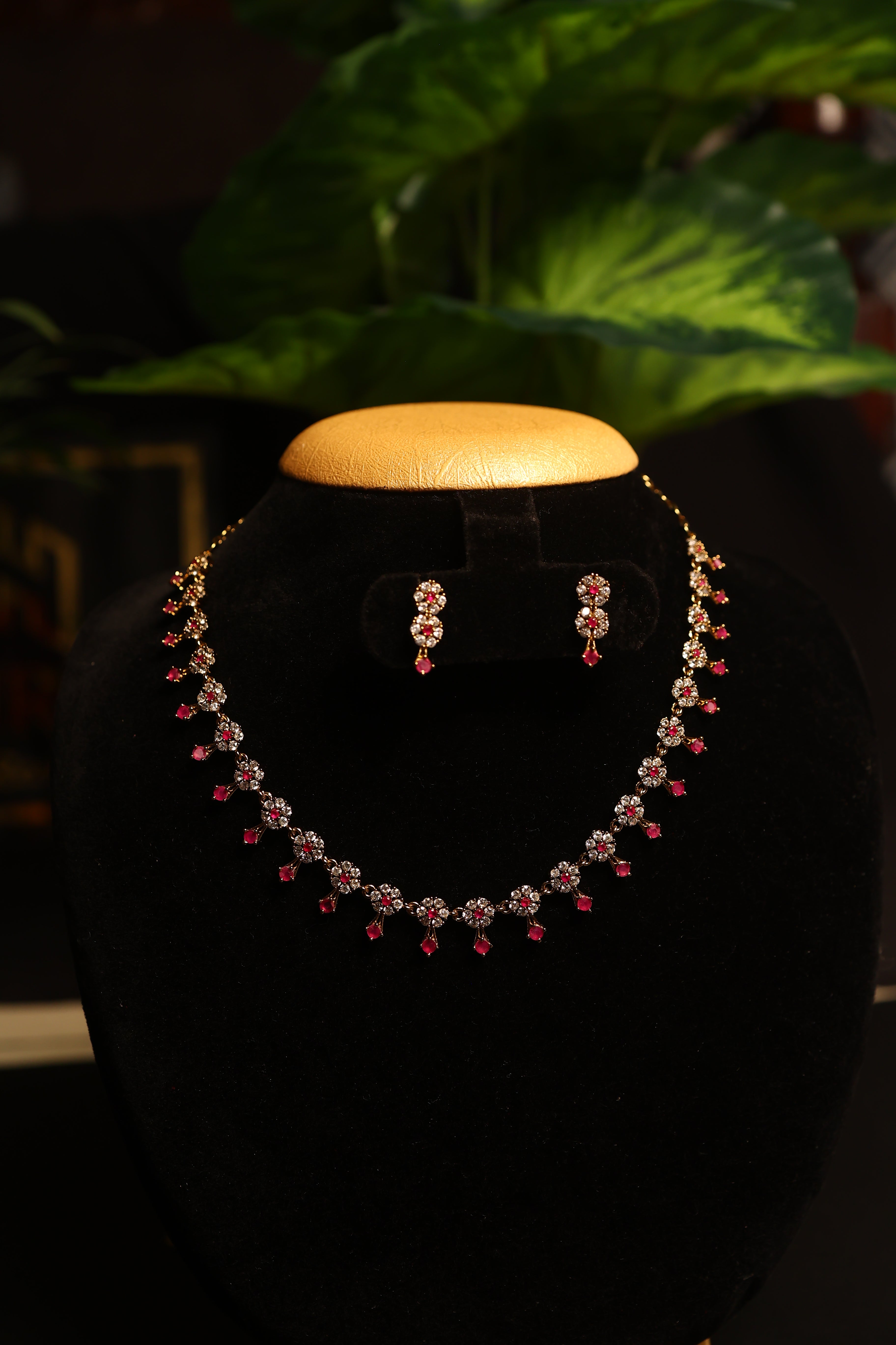 White & Rubee Stones Necklace