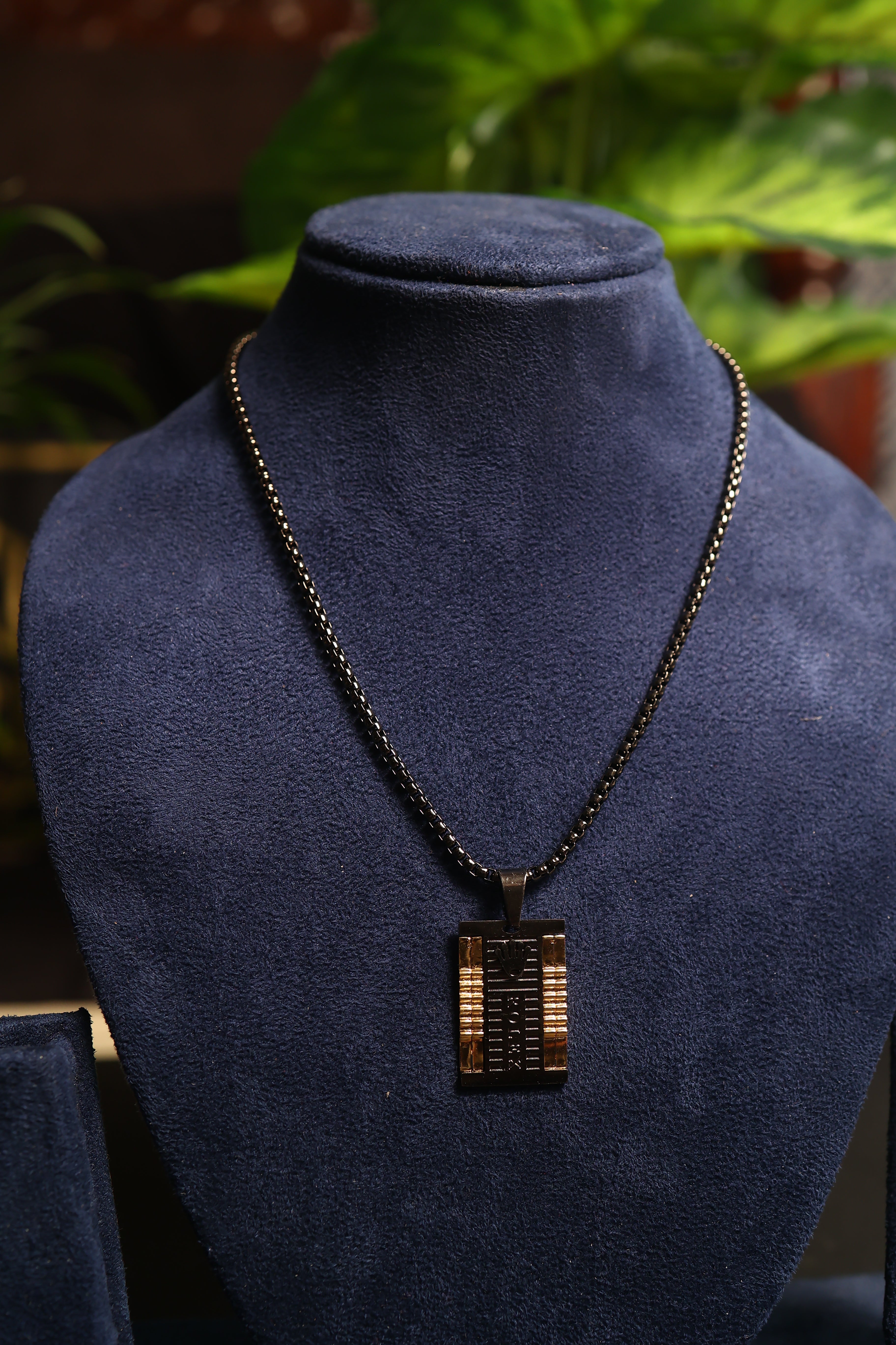 Men Black-Toned Necklace