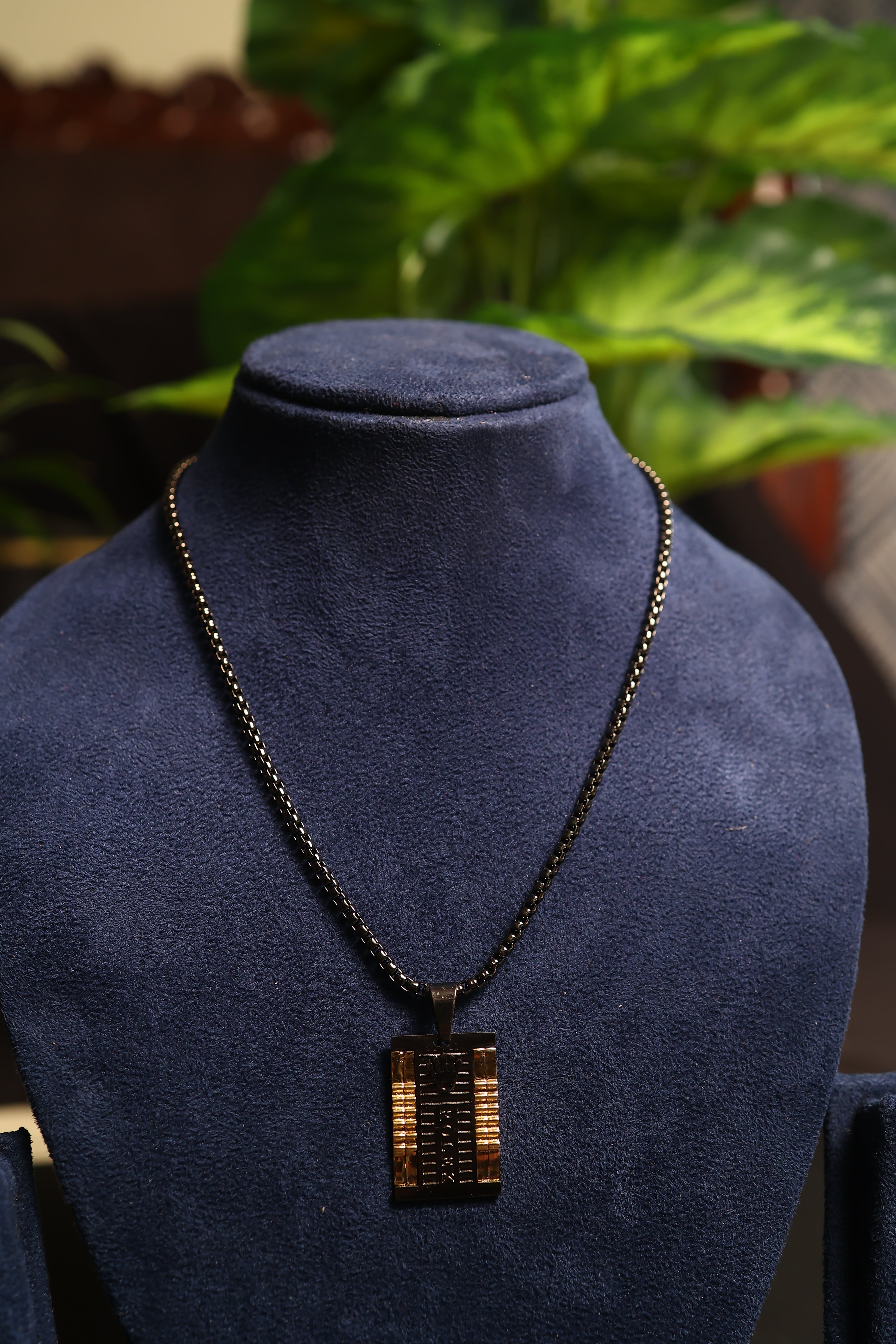 Men Black-Toned Necklace
