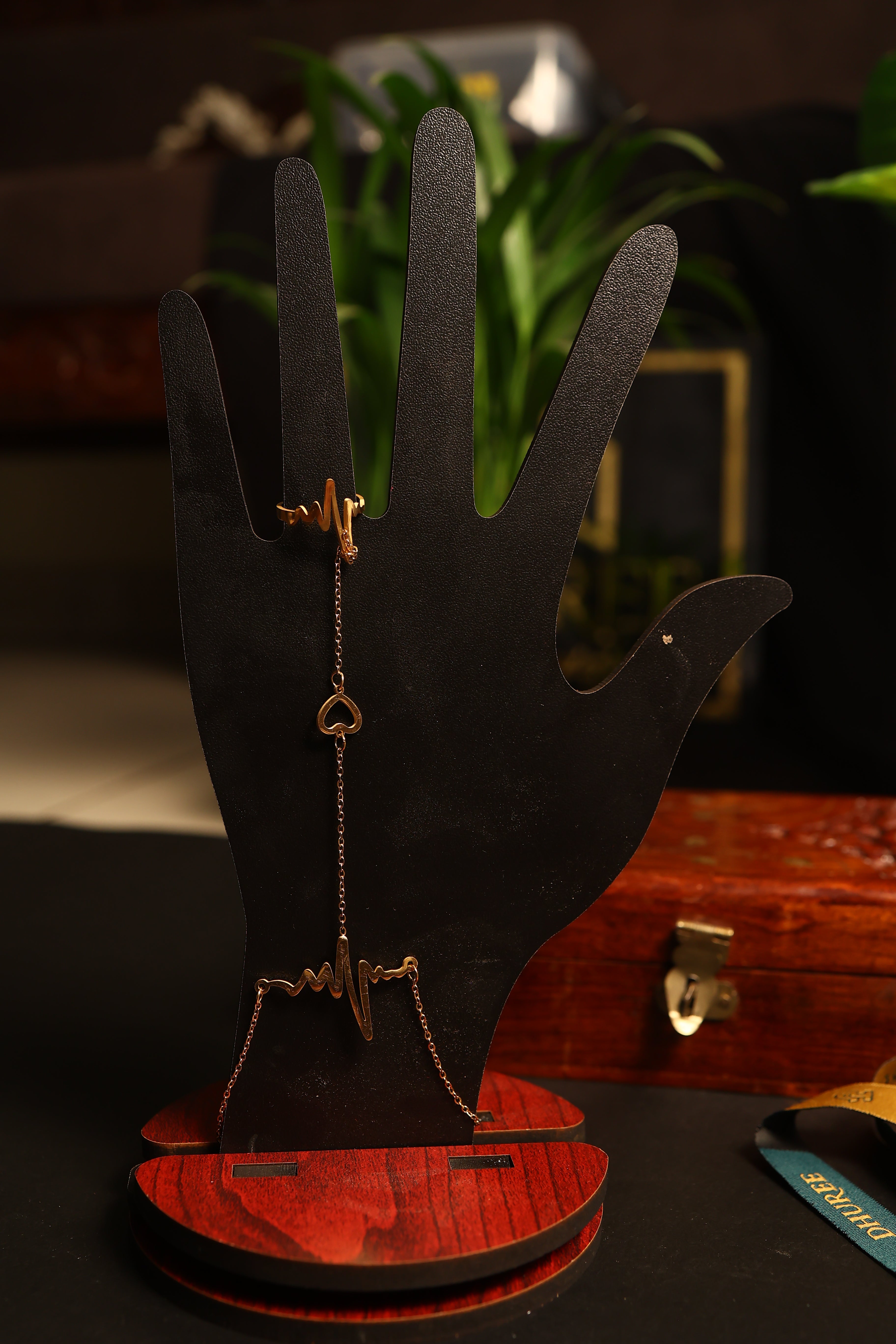 Adjustable Anti Tarnish Hand Chain