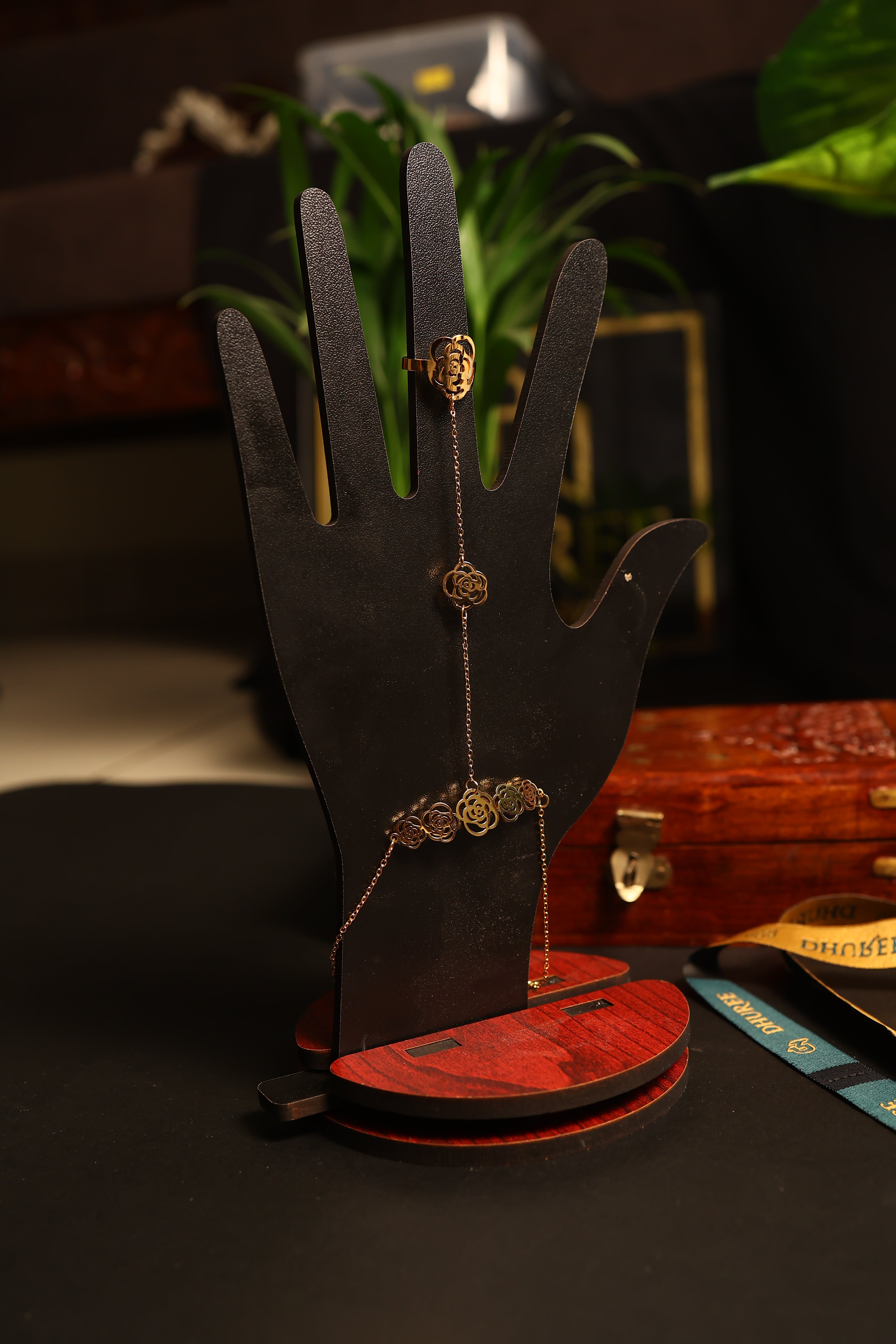 Adjustable Anti Tarnish Hand Chain