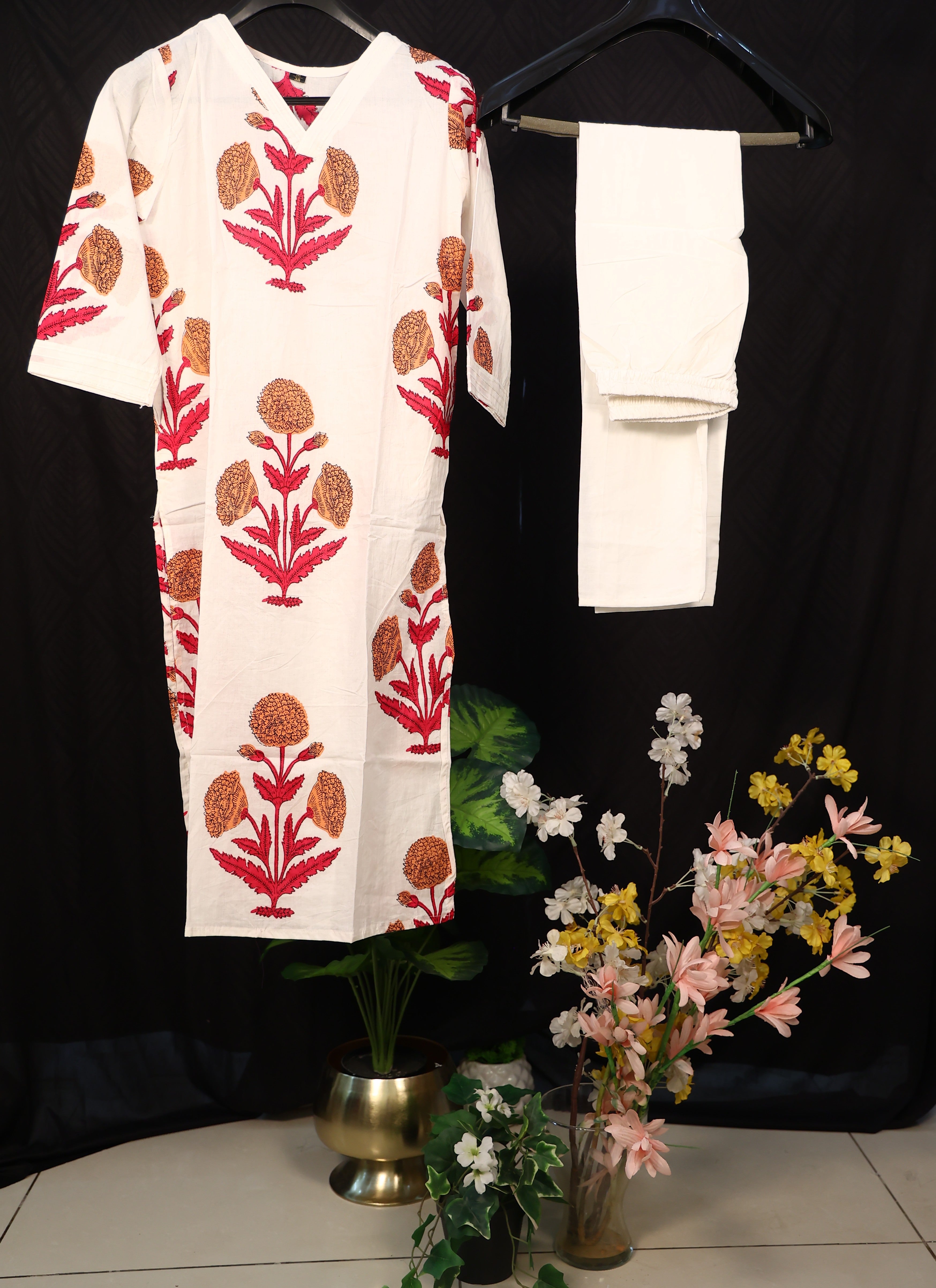 Women's White Pure Cotton Straight Kurta With Pant Set