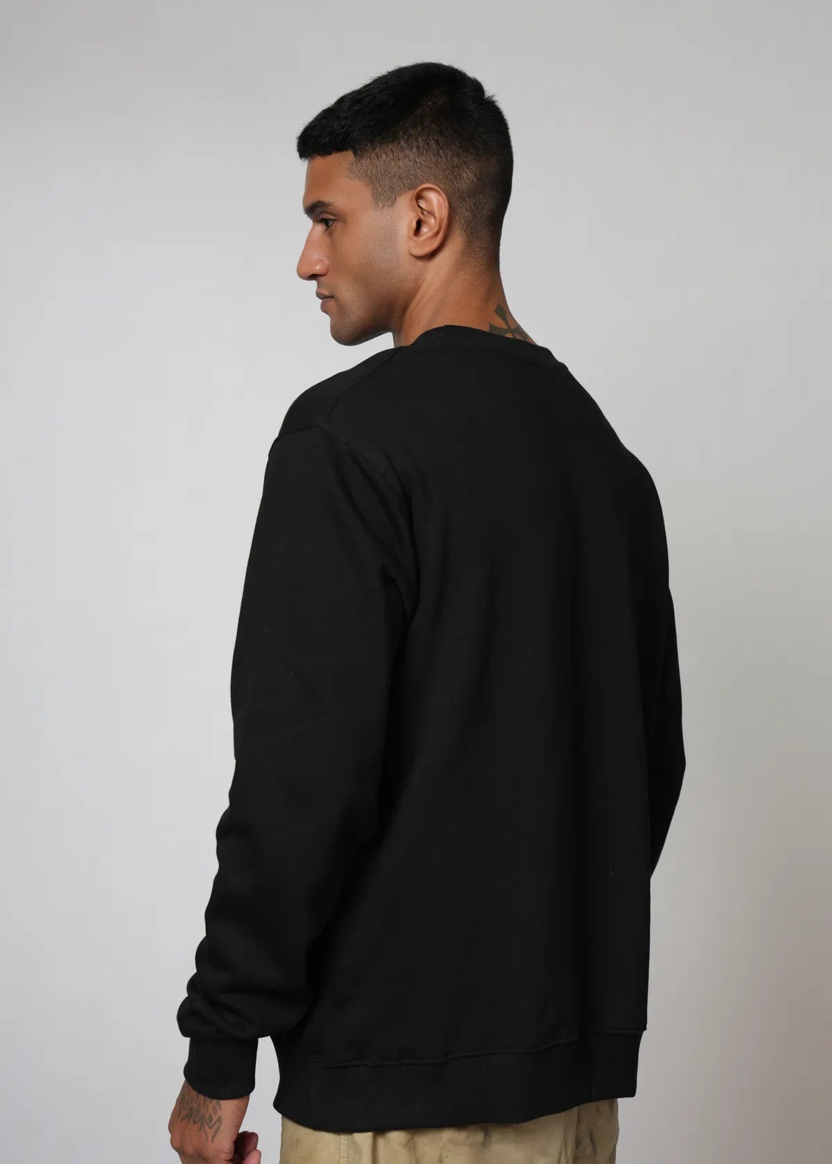 Plain Black Relaxed Sweatshirts for Men