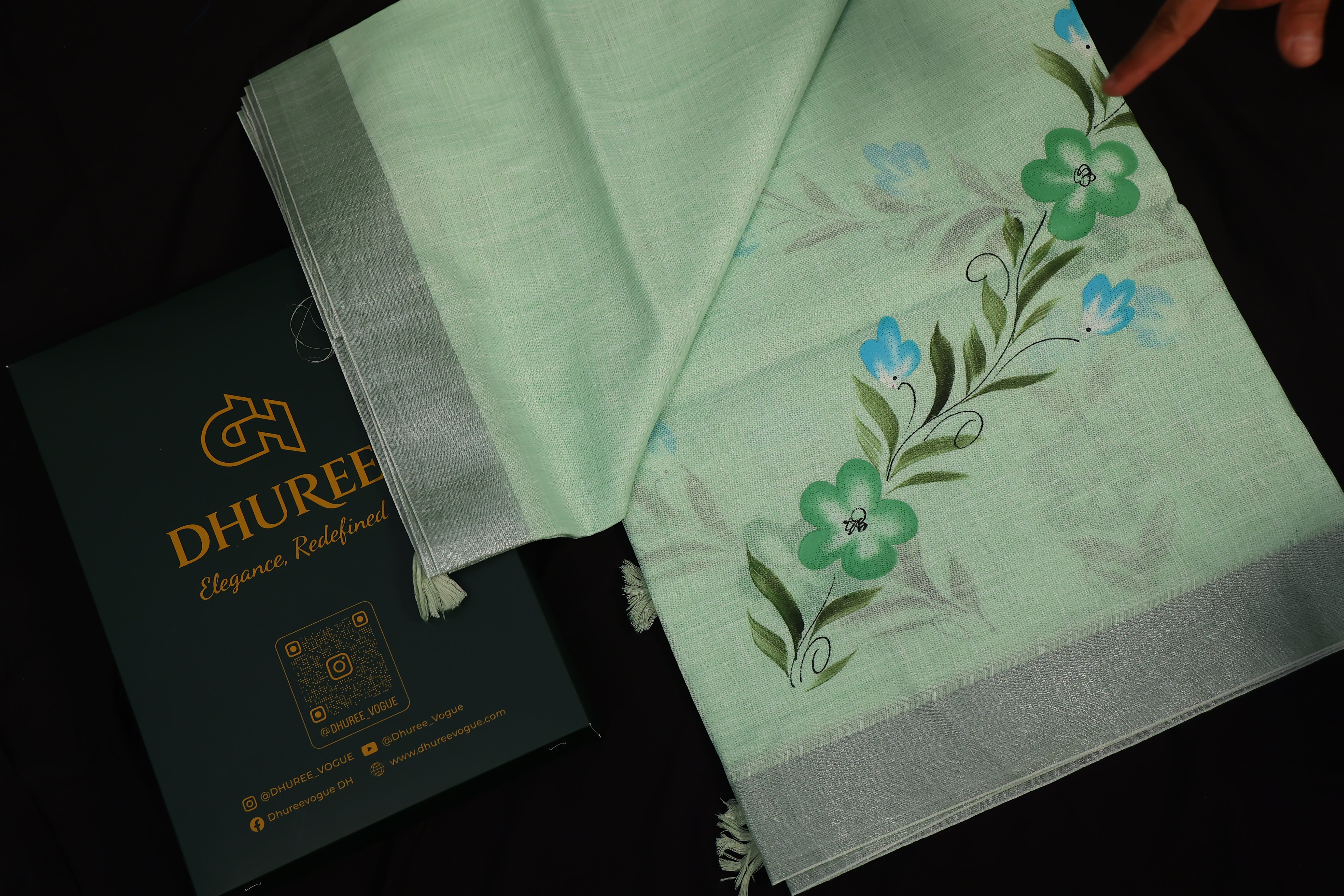 DHUREE COTTON LINEN SAREE.