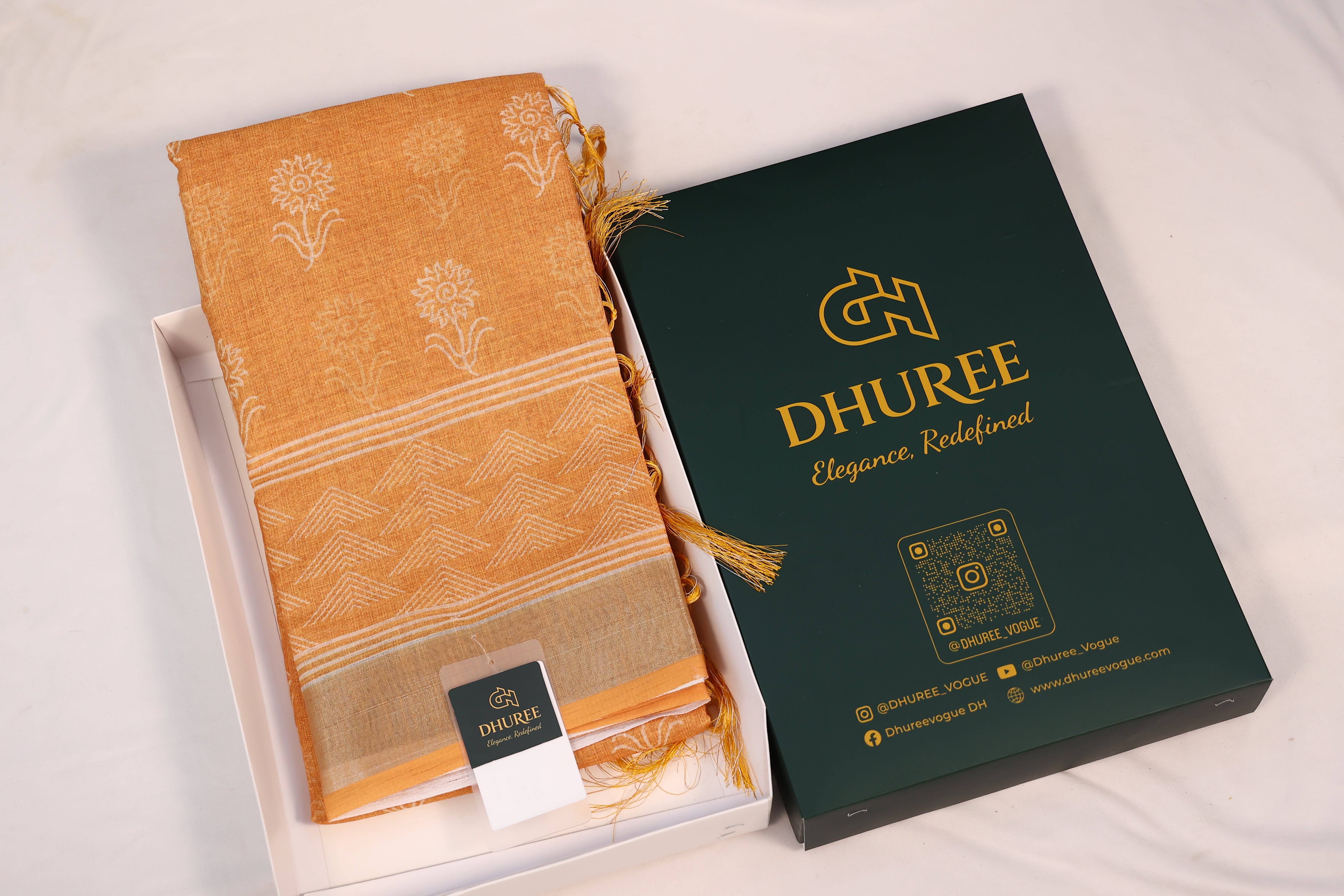 - DHUREE LINEN SAREE.