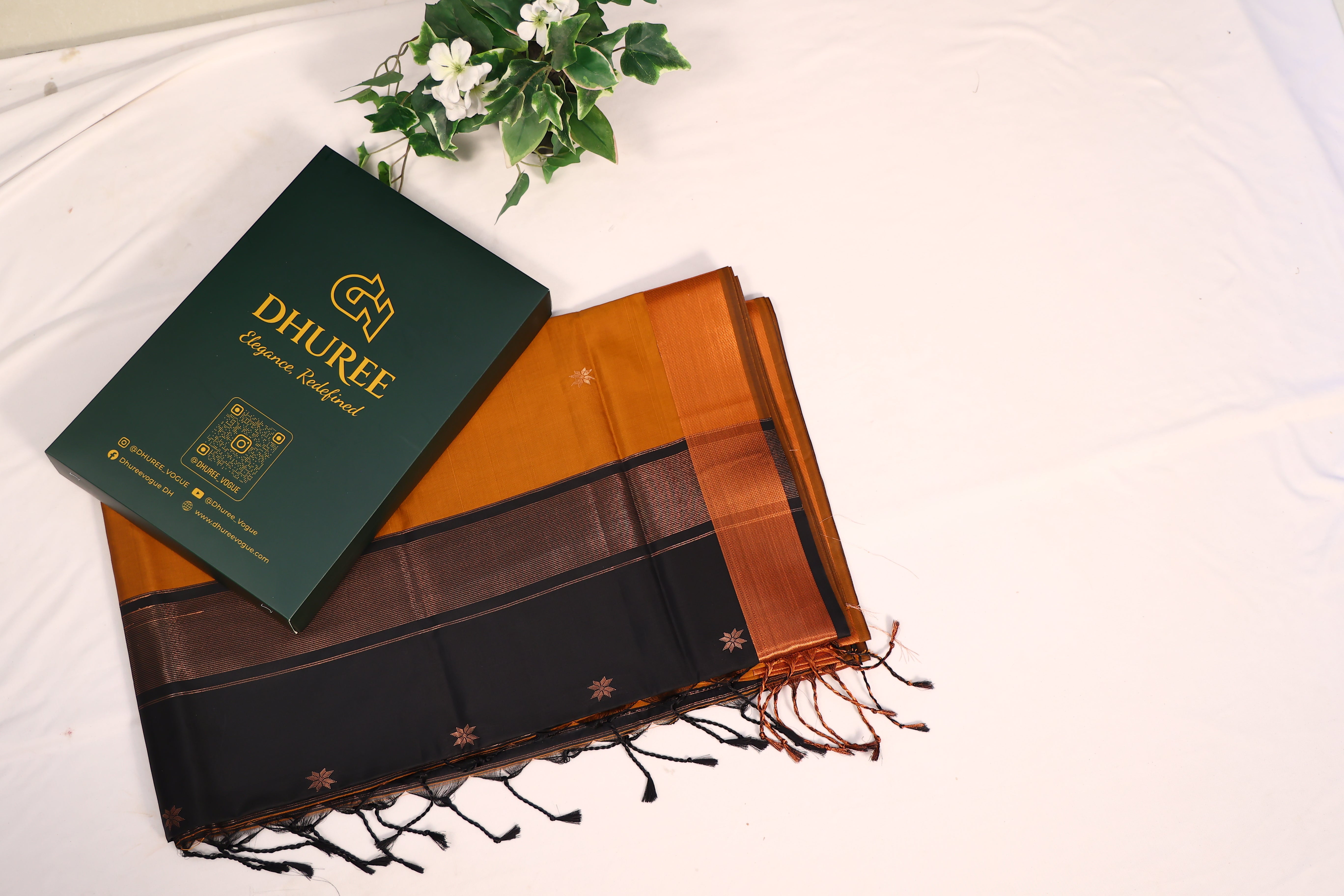 DHUREE Aarani Semi Soft Silk Sarees
