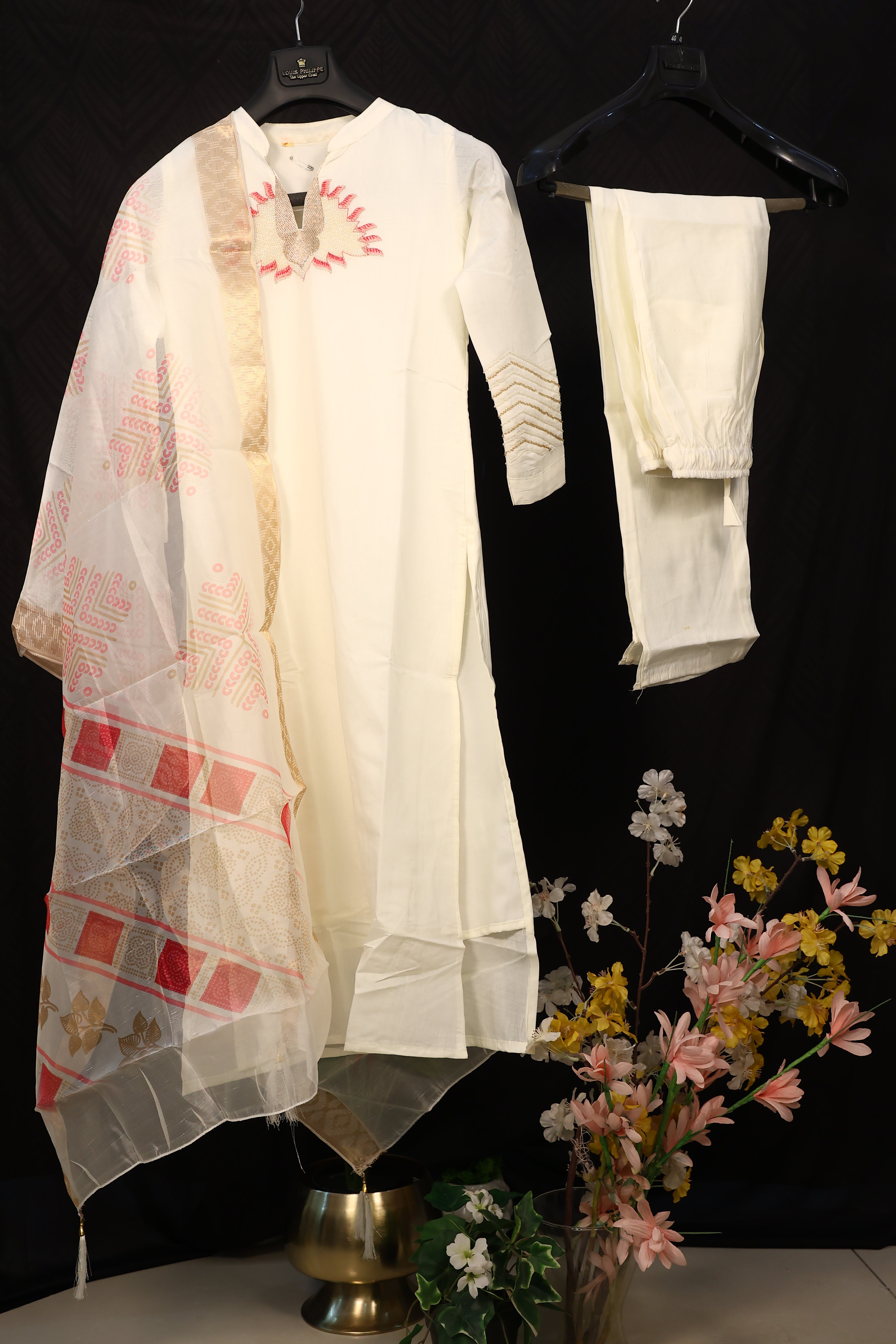 Women's Off White Chanderi Silk Embroidered Straight Kurta Set