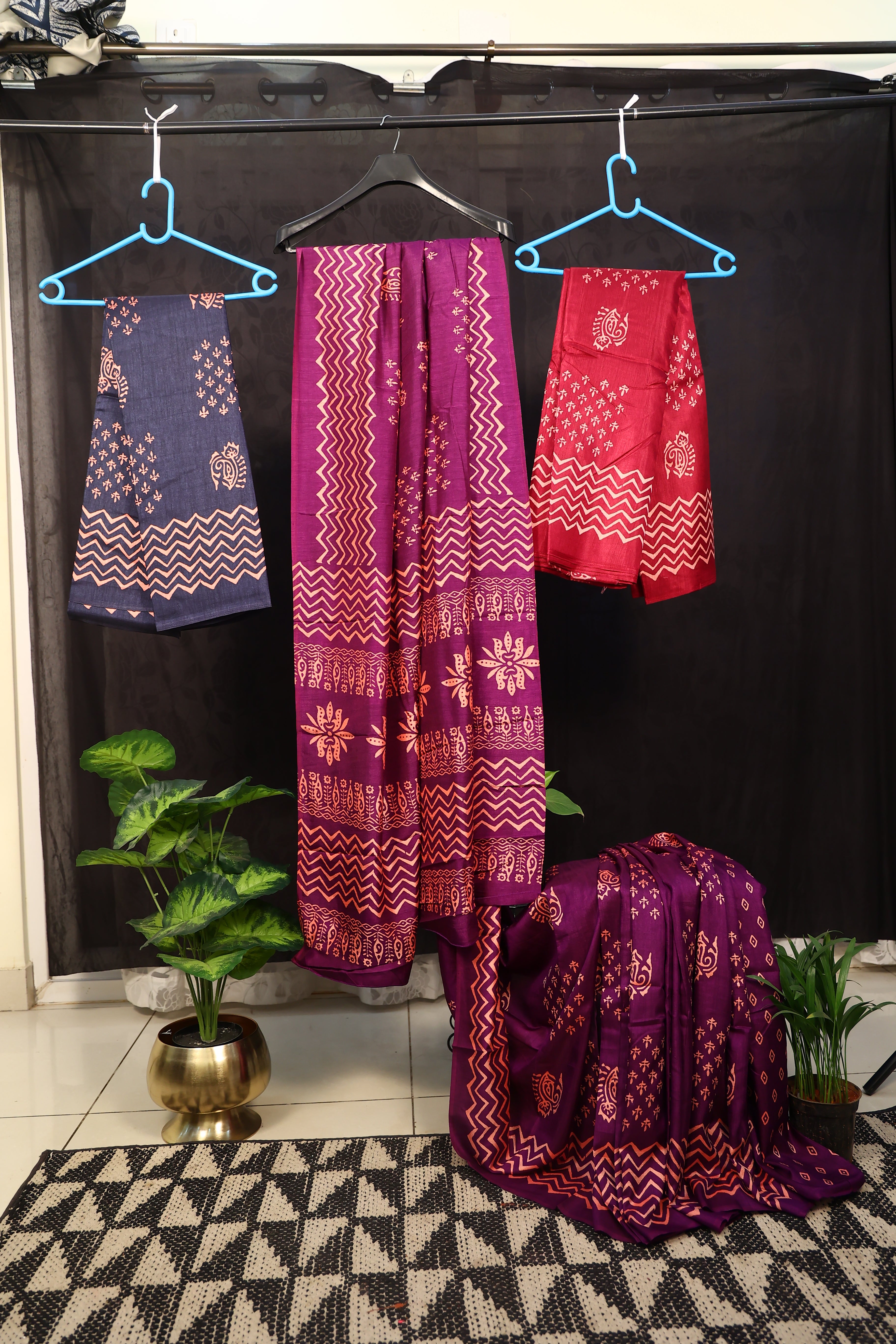 DHUREE DOLA SILK