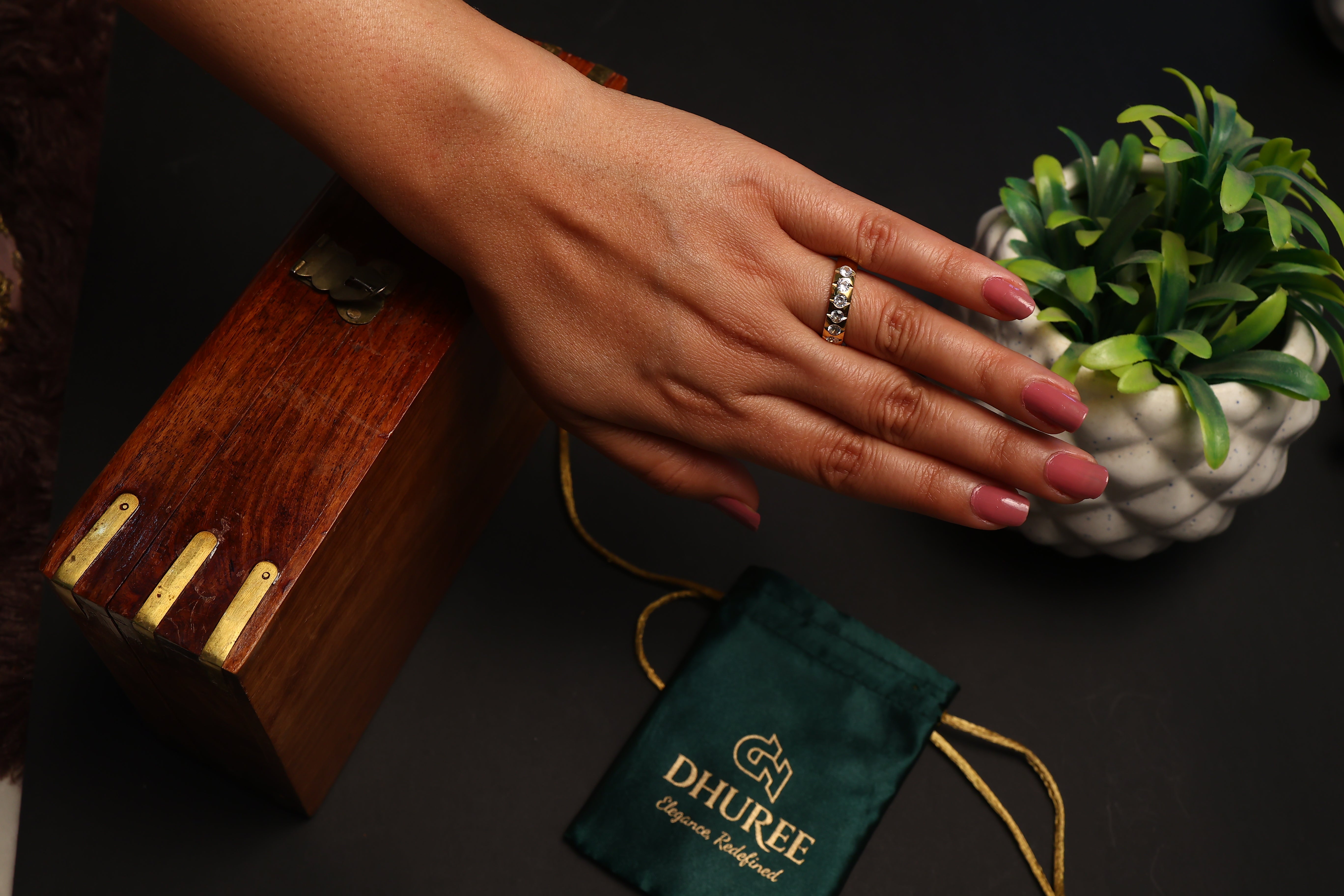 Trendy Finger Ring for Women-Medium Size