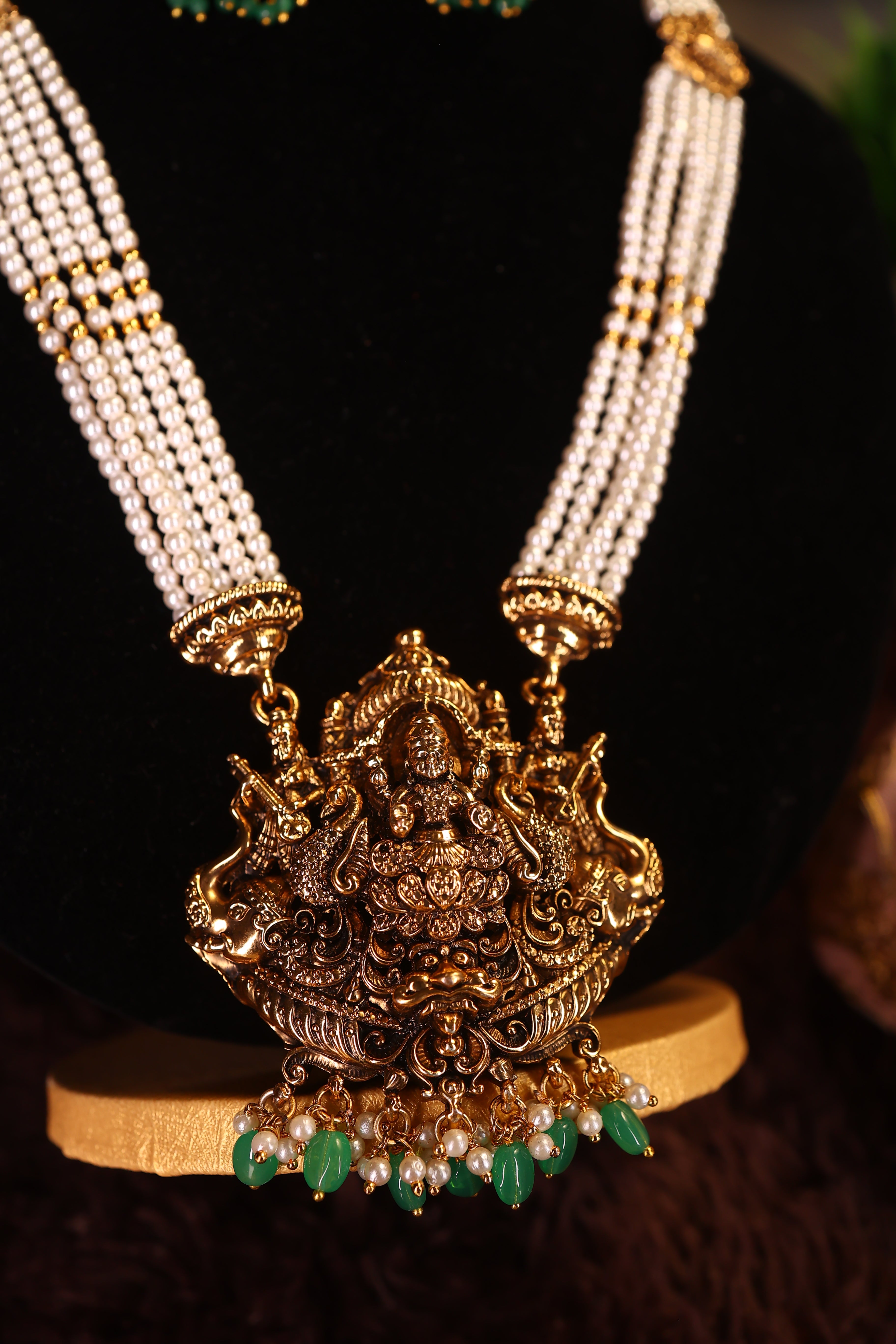 Lakshmi Motif Long Haram