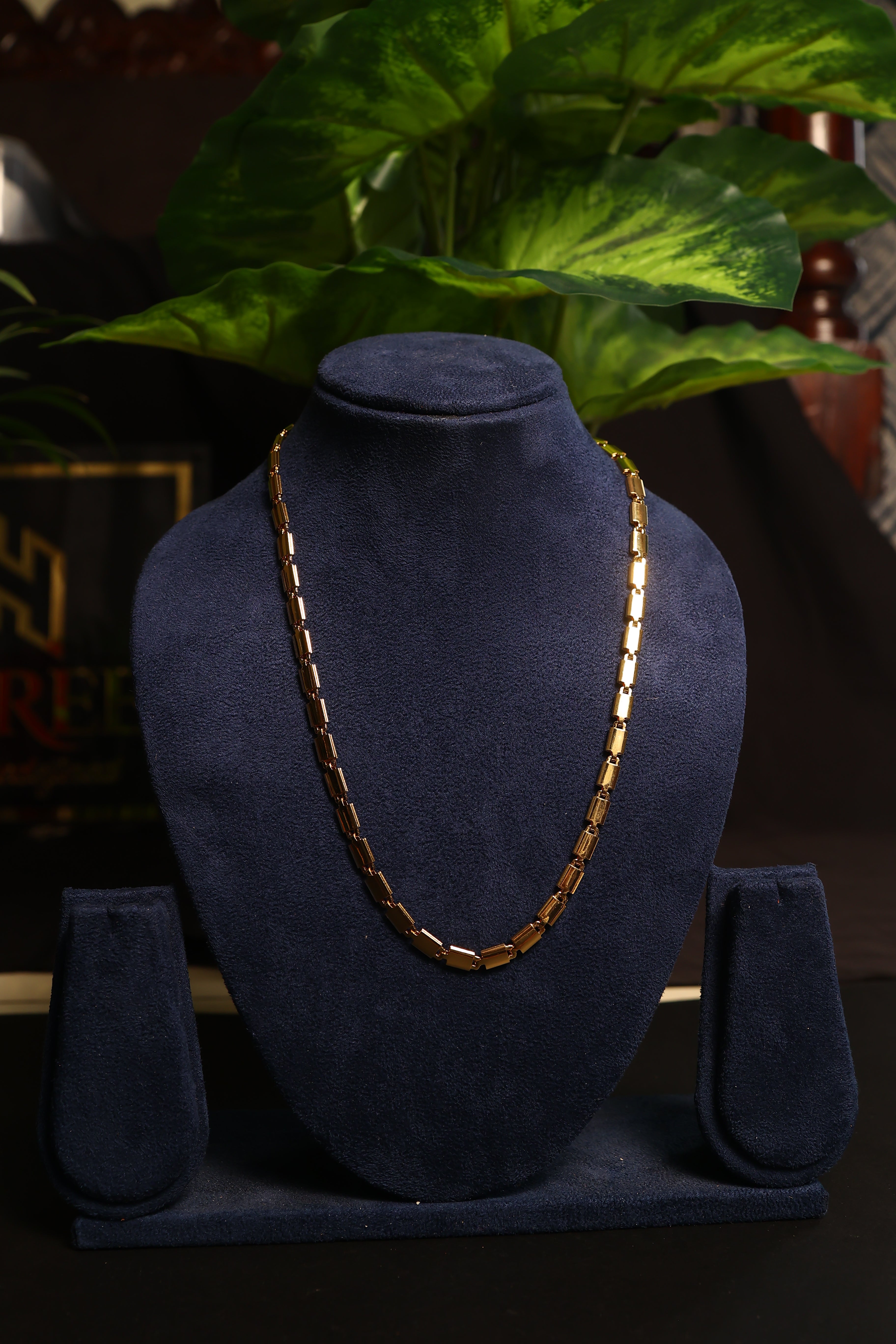 Men Gold-Plated Stainless Steel Biscuit Shaped Chain