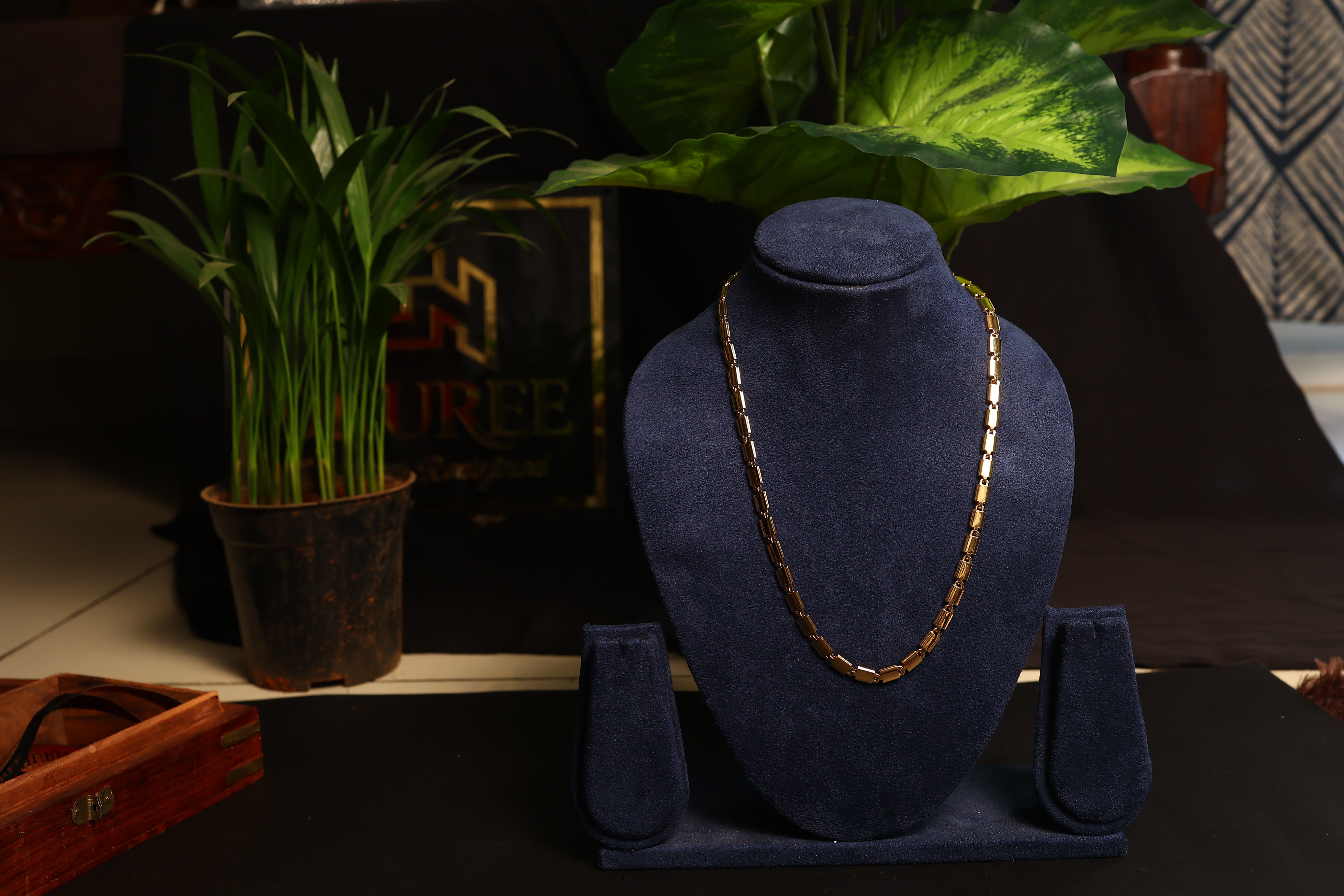Men Gold-Plated Stainless Steel Biscuit Shaped Chain