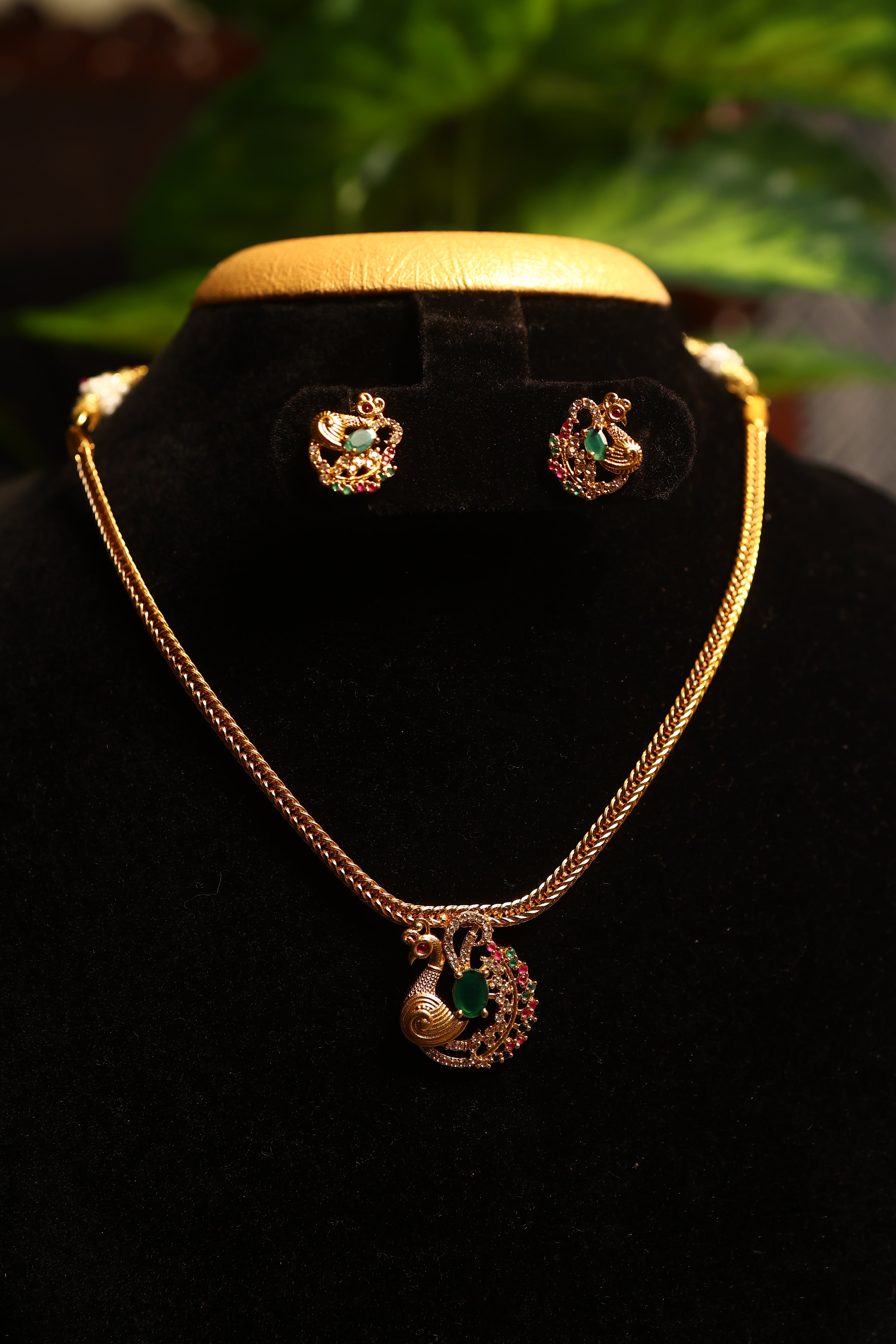 Peacock choker with earings