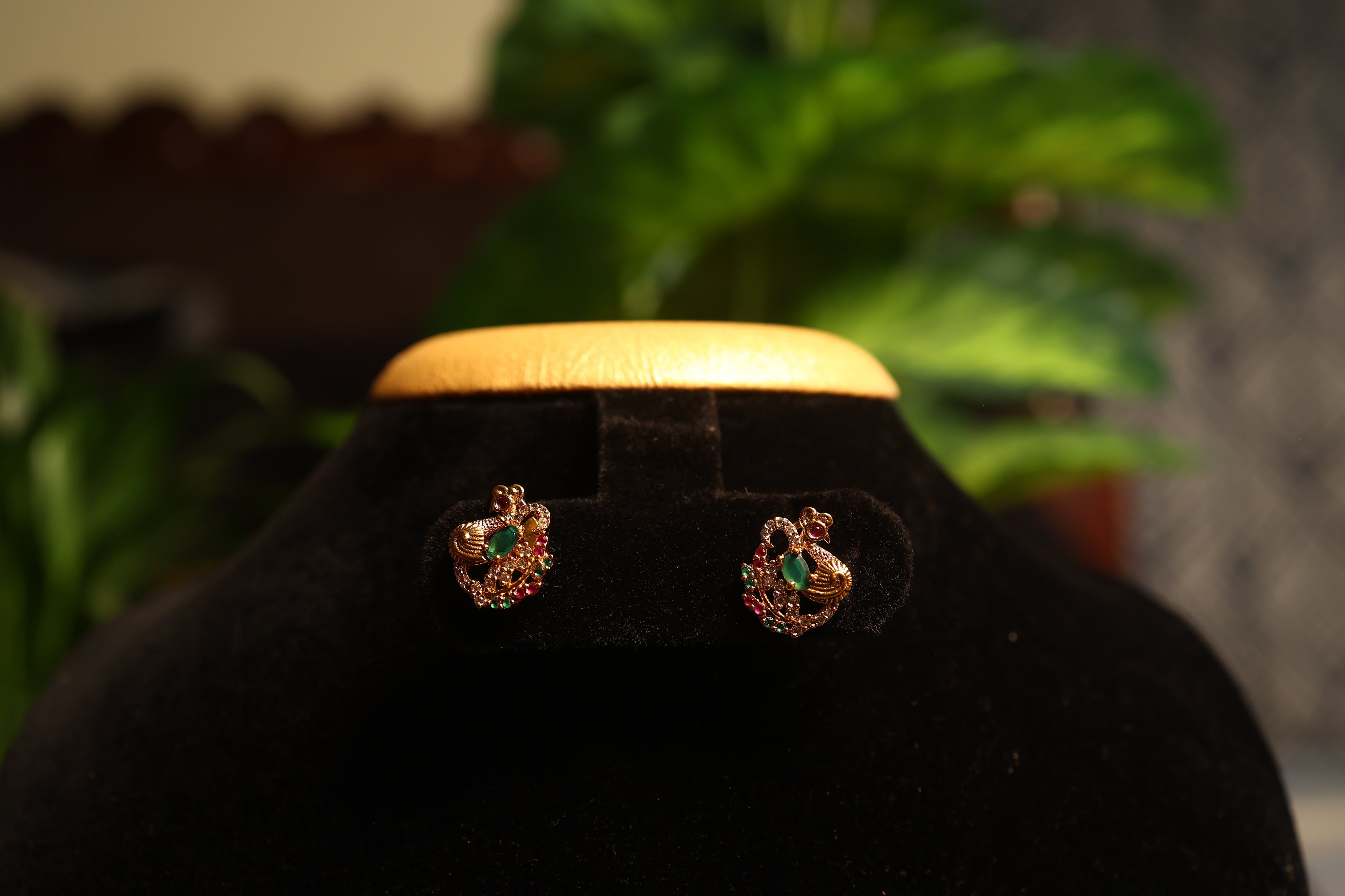 Peacock choker with earings