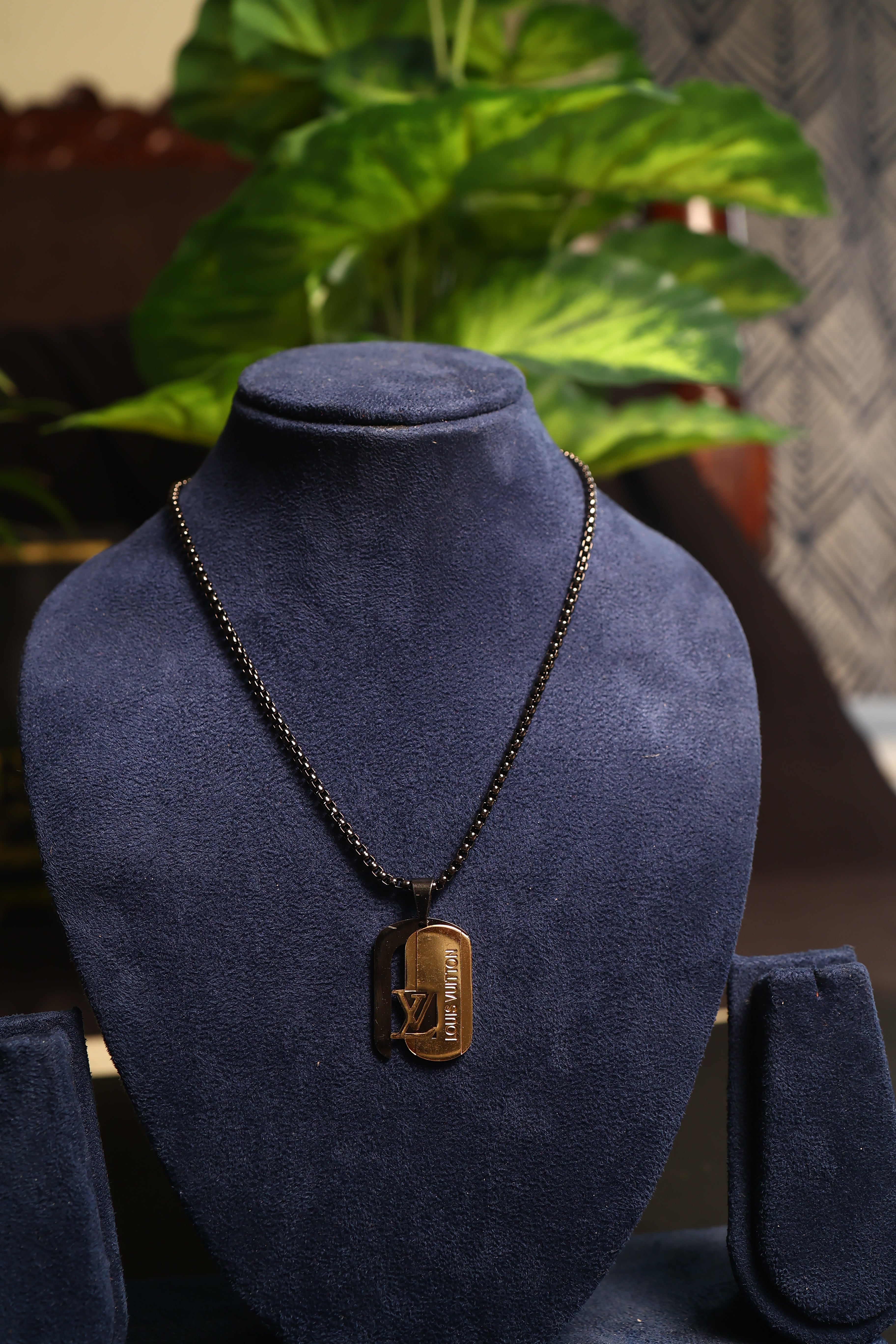 Men’s Neck Chain