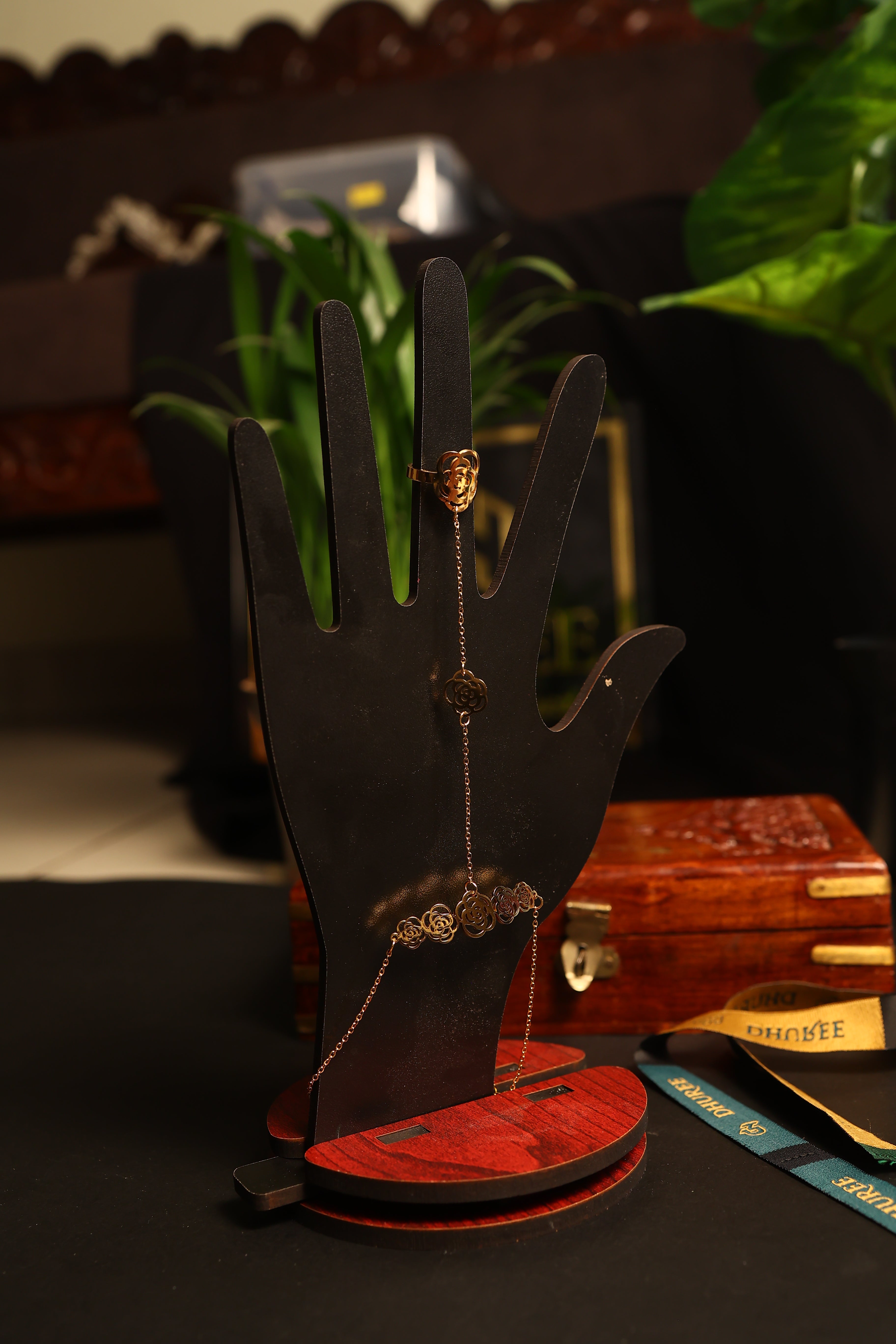 Adjustable Anti Tarnish Hand Chain