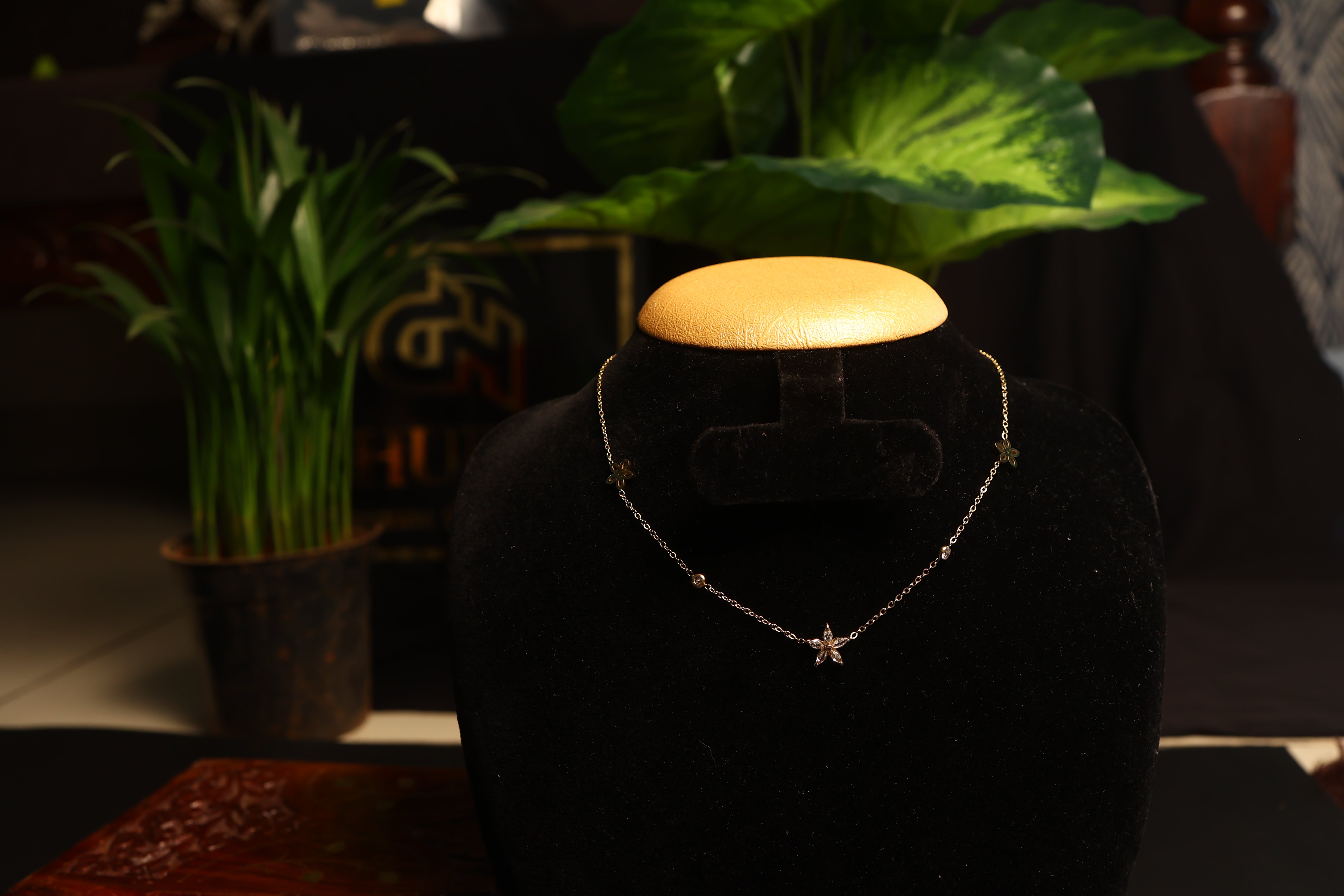 Halley Frozen Star gold Plated
Necklace