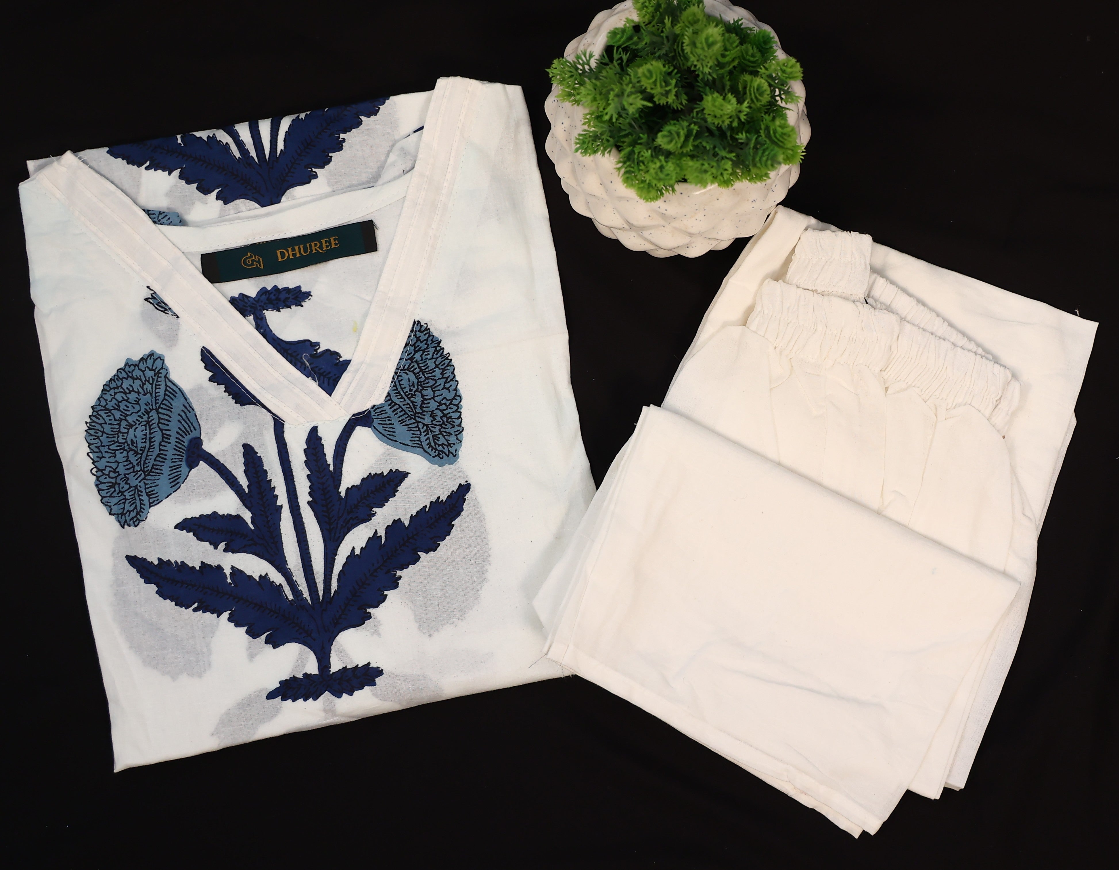 Women's White Pure Cotton  Straight Kurta With Pant Set
