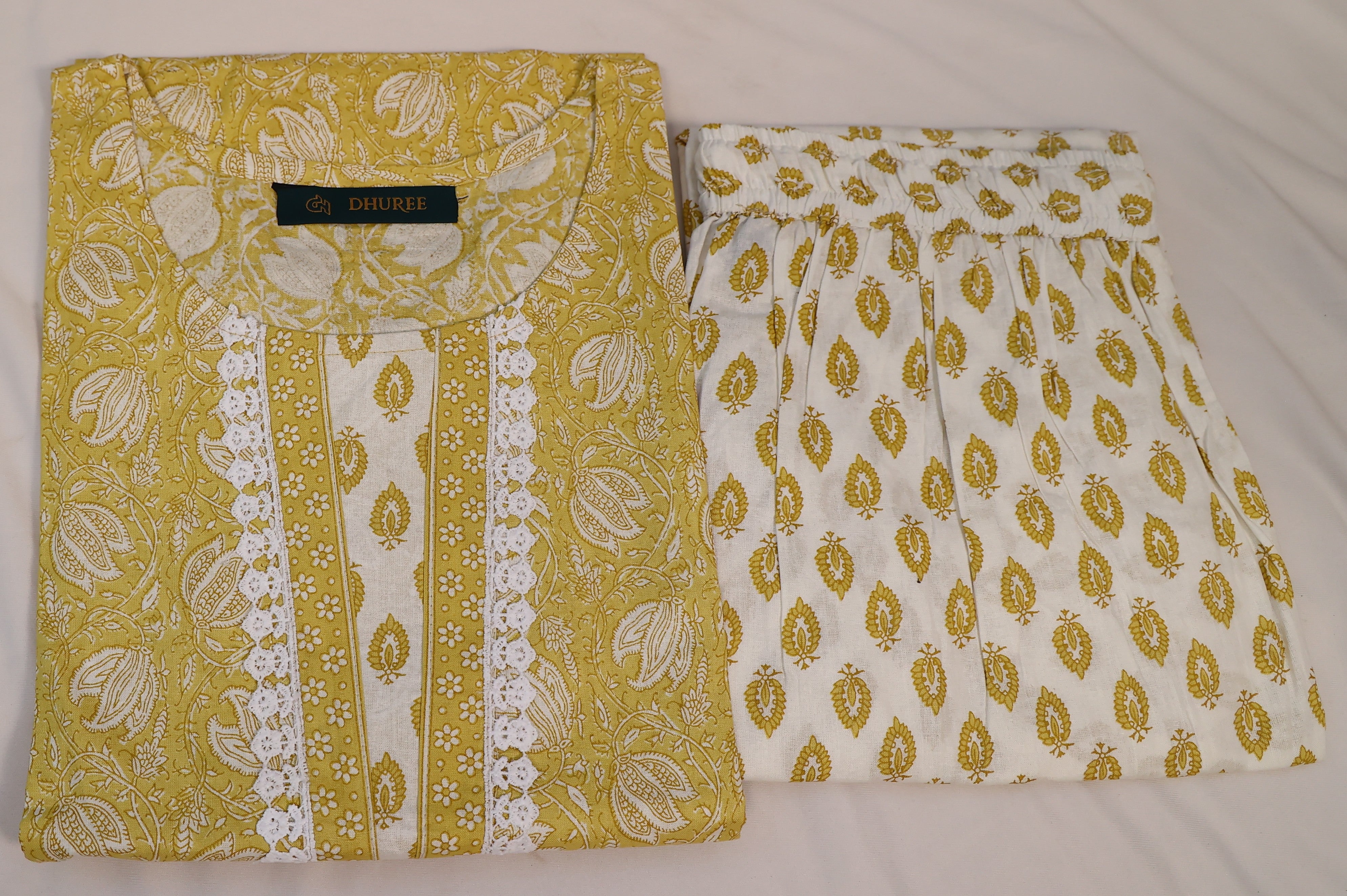 Floral Printed Regular Cotton Blend Kurta with Trouser.