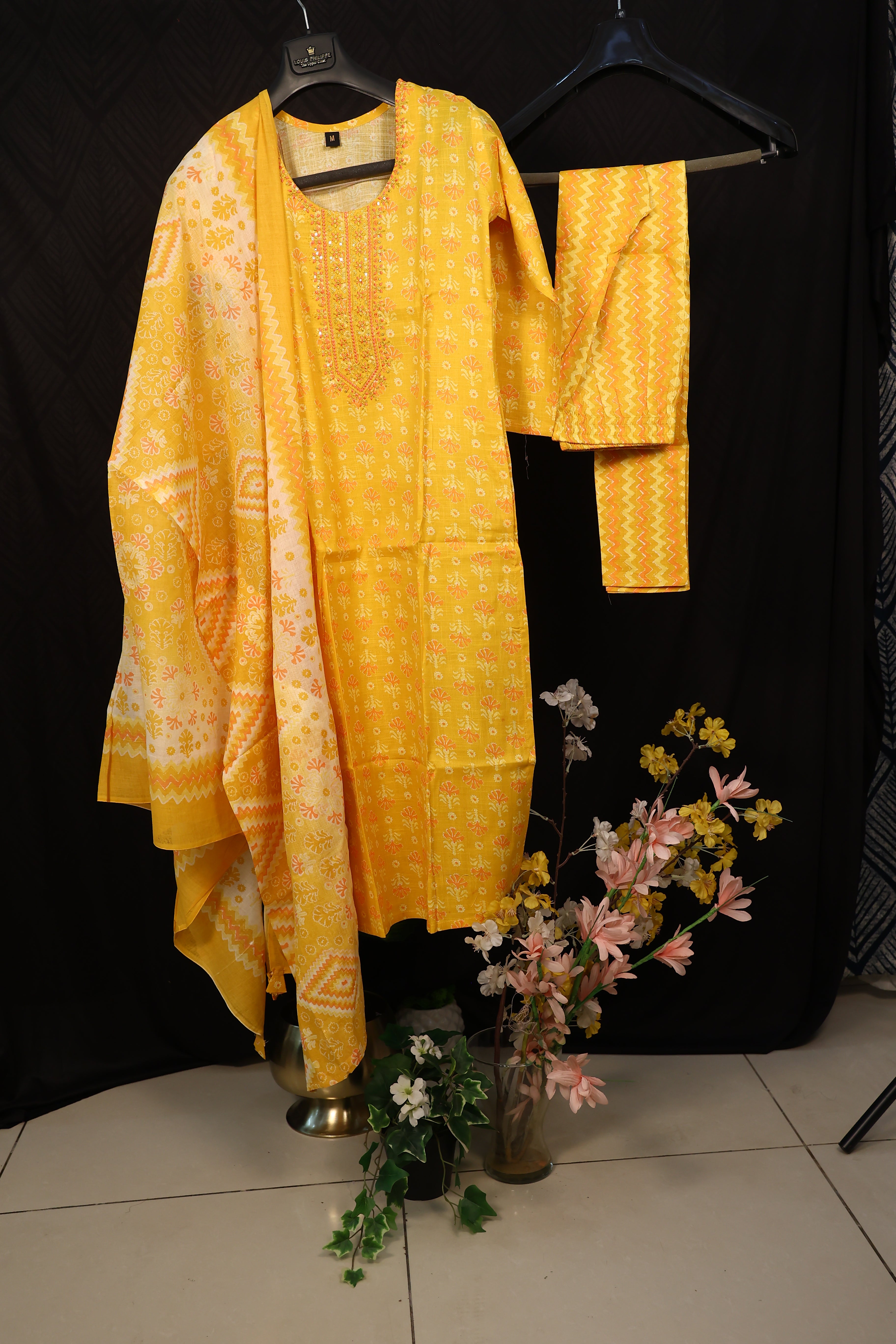 Yellow Printed Round Round-Neck Cotton Kurta Set