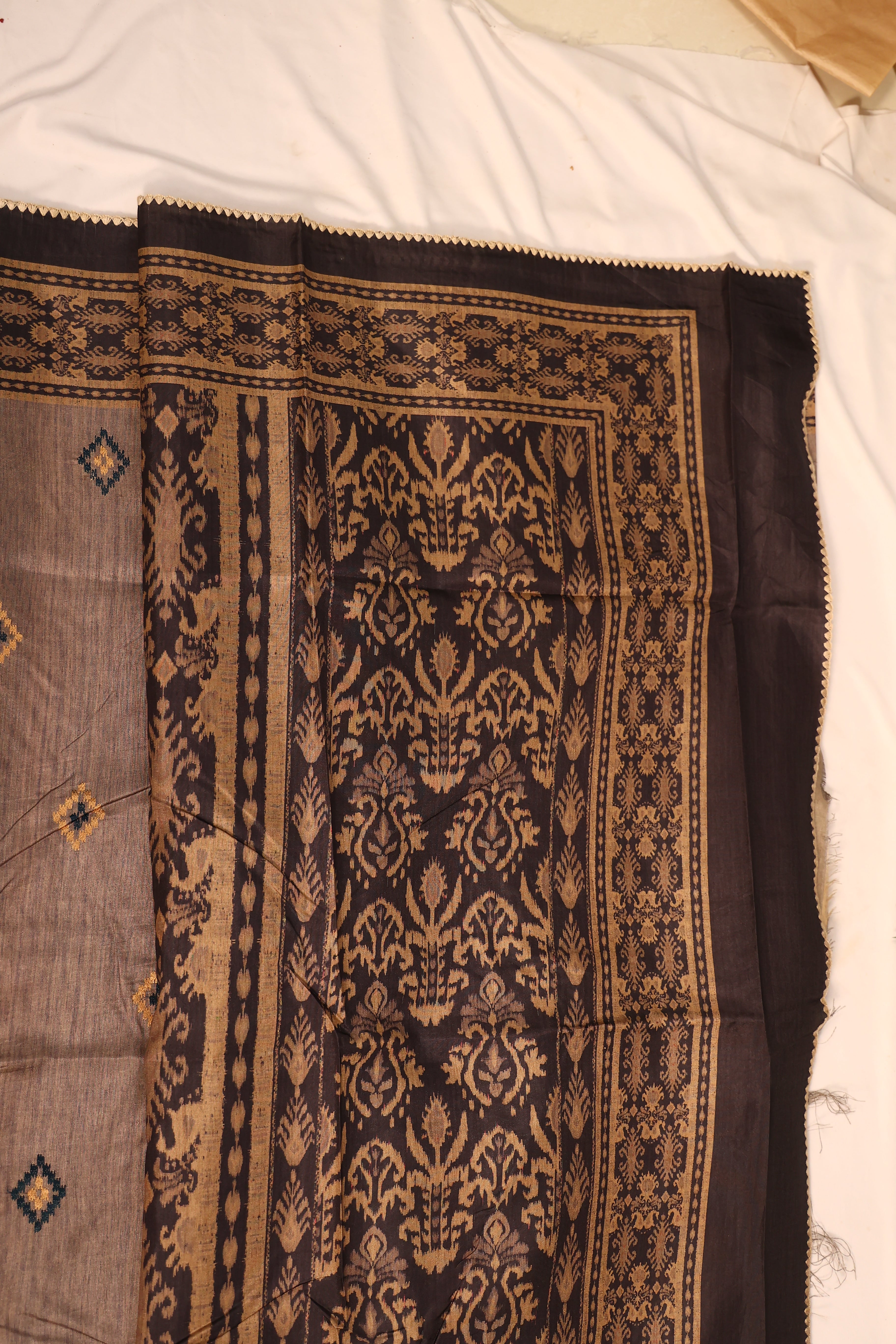- DHUREE  COTTON DOLPHIN SAREE.