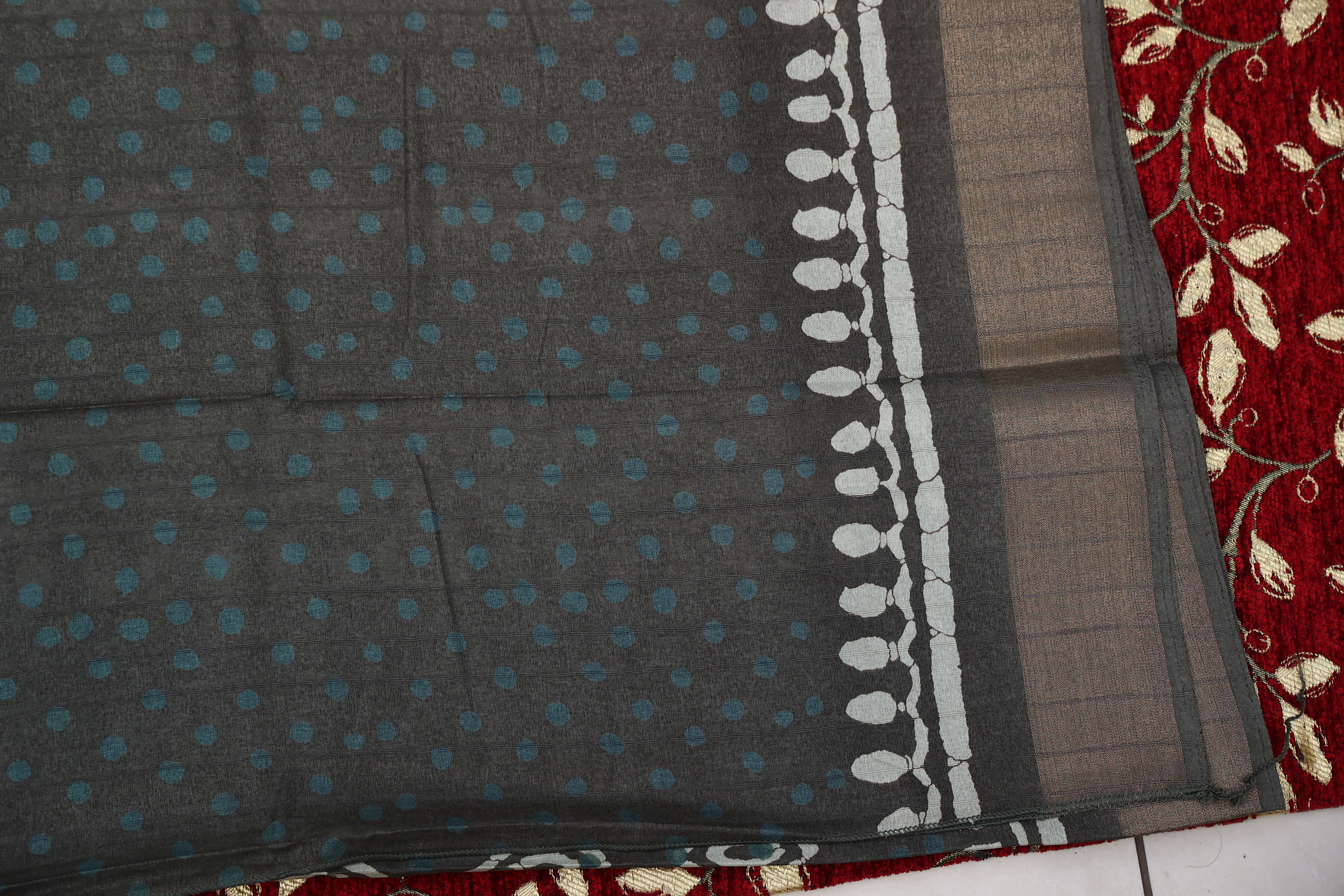 -DHUREE HANDLOOM -SILK.