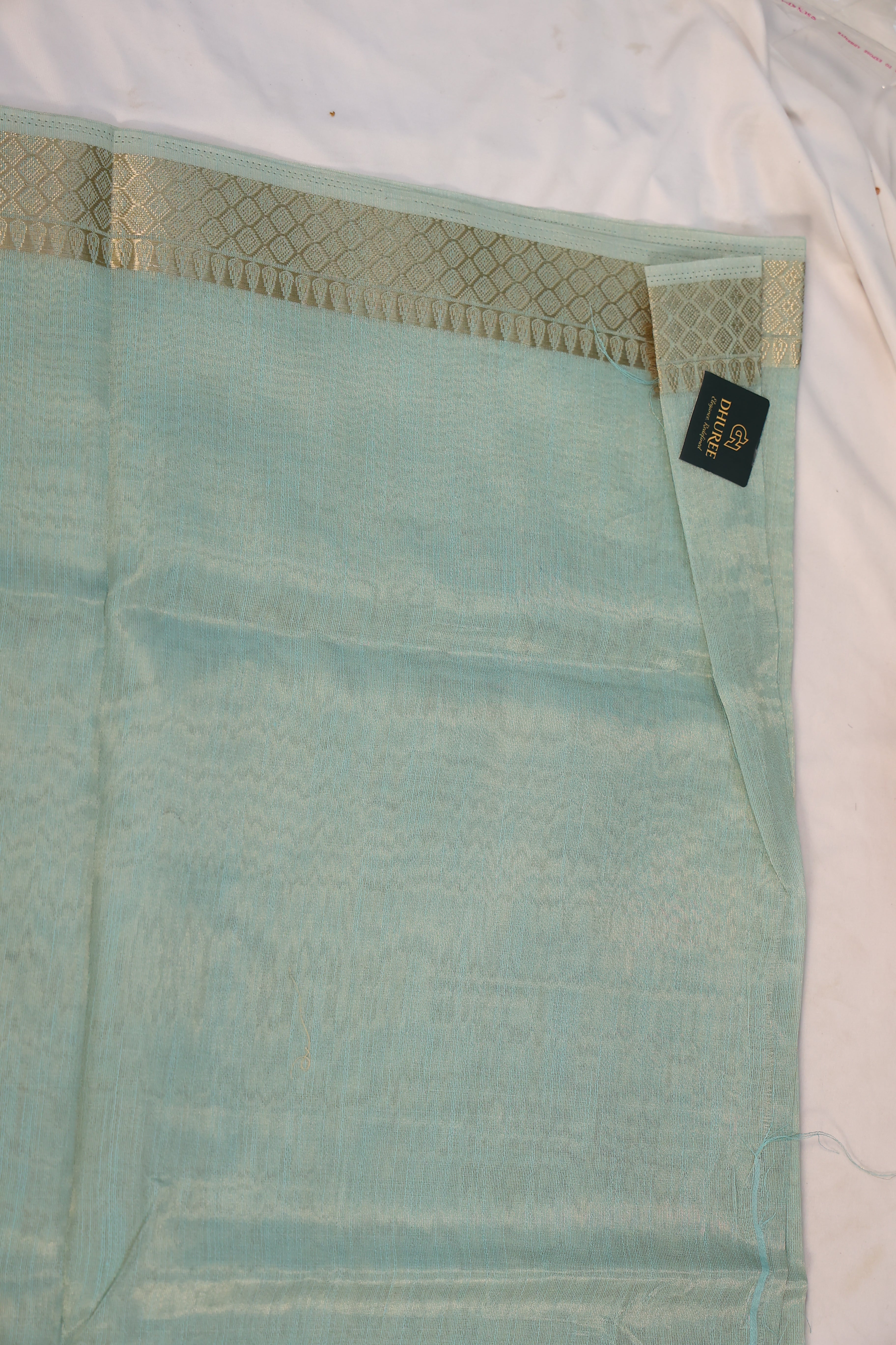 - DHUREE  LINEN  SAREE.
