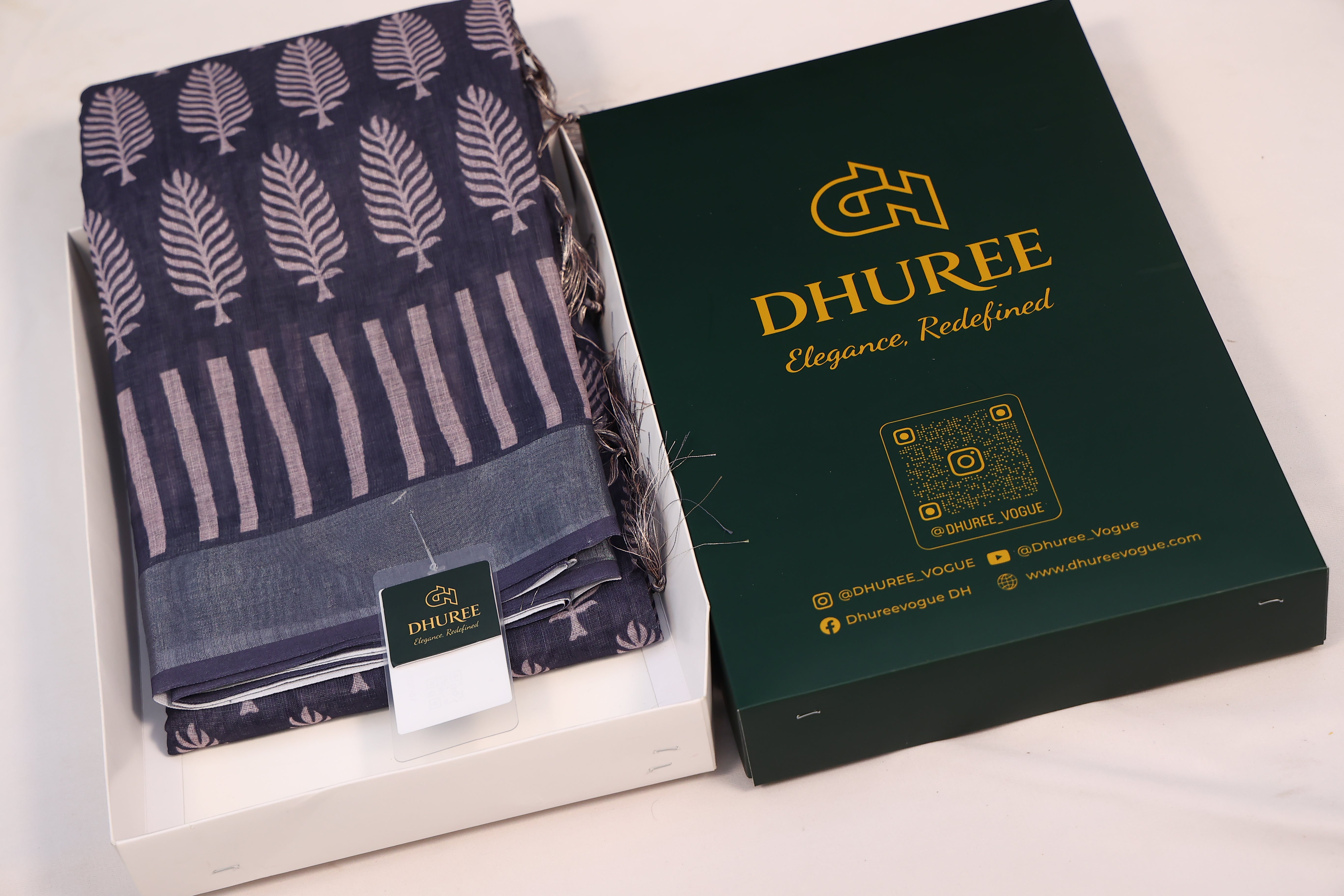 - DHUREE  LINEN  SAREE.