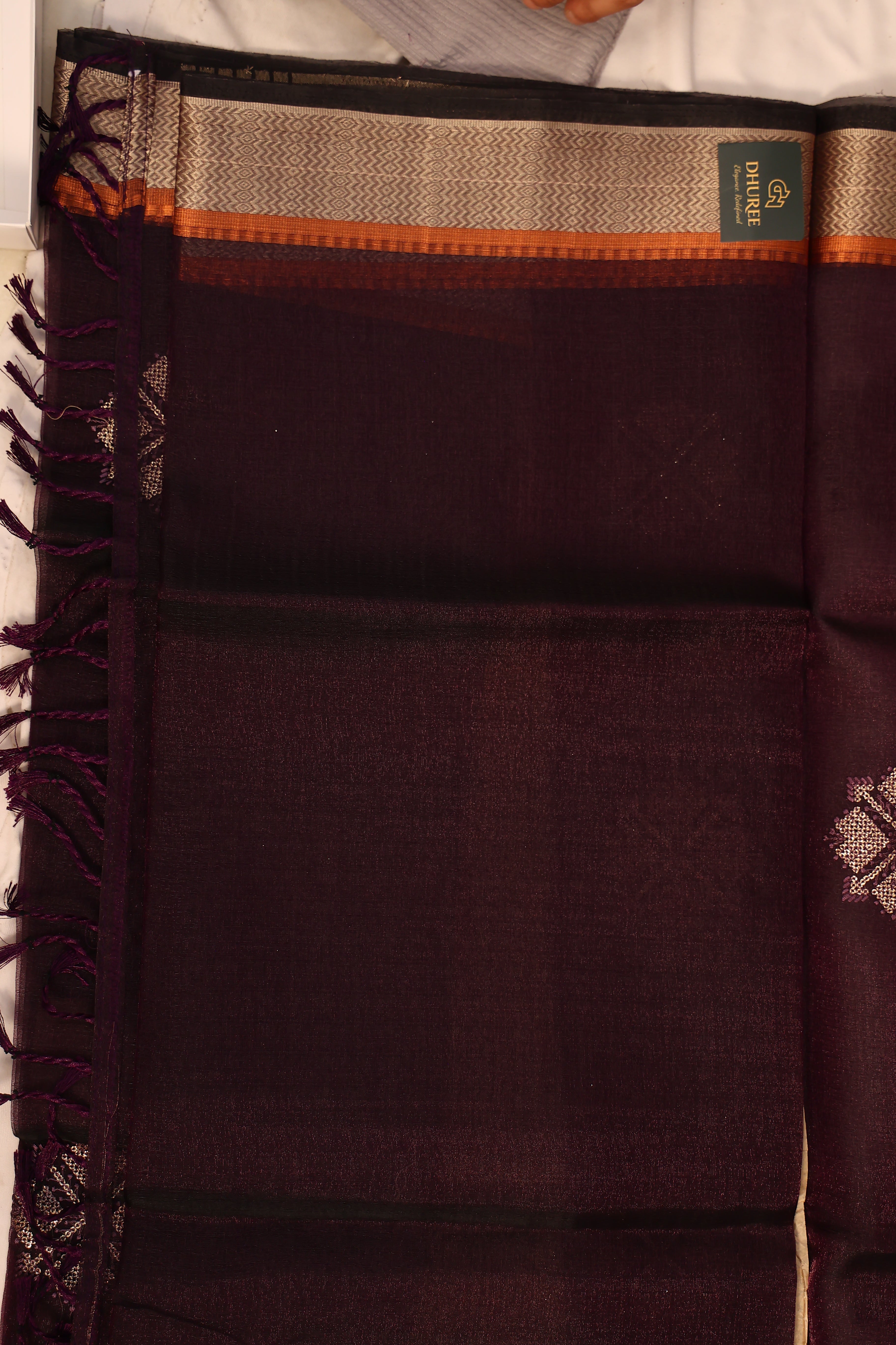 - DHUREE LINEN SAREE.