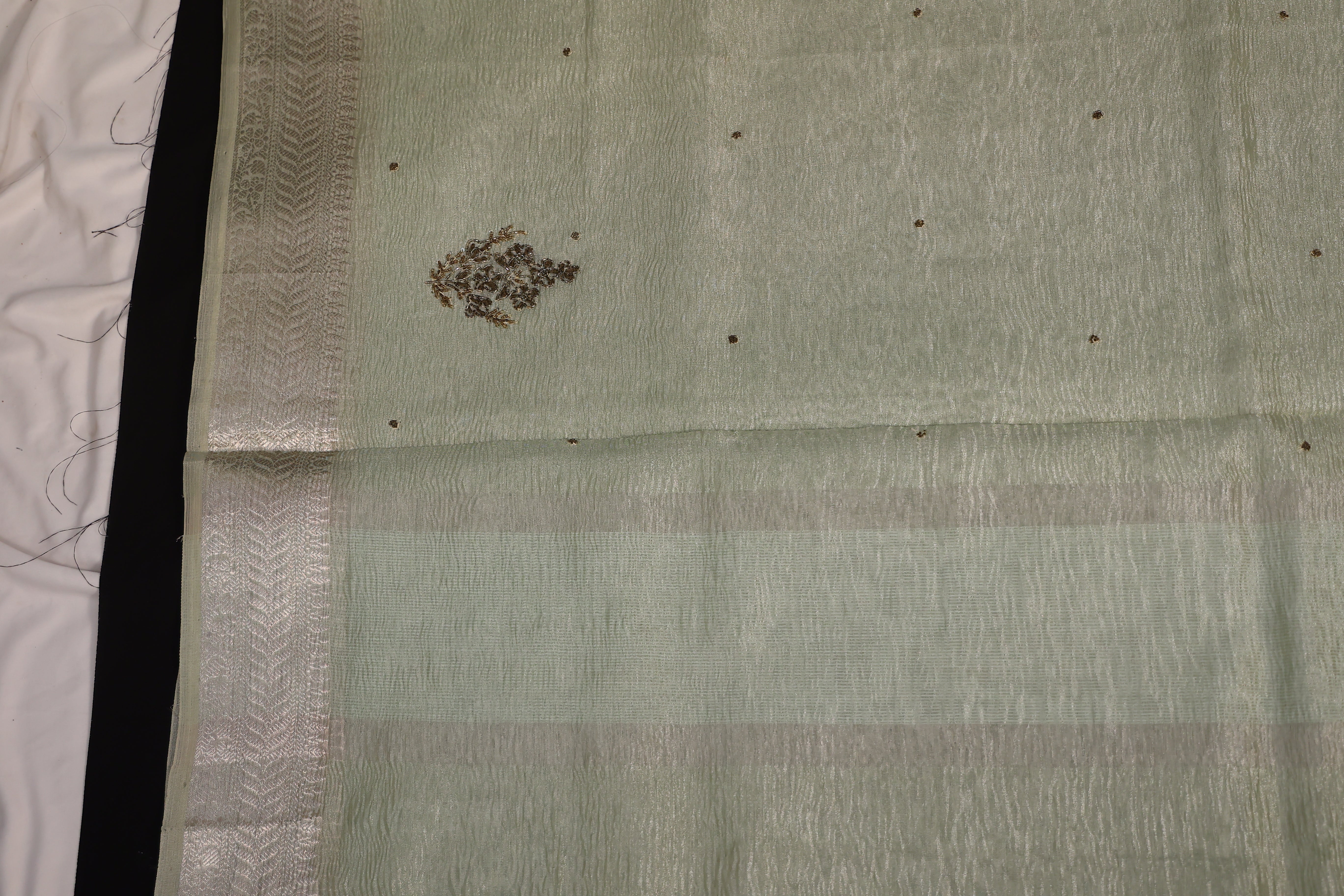 DHUREE Handwoven Antique Tissue Saree