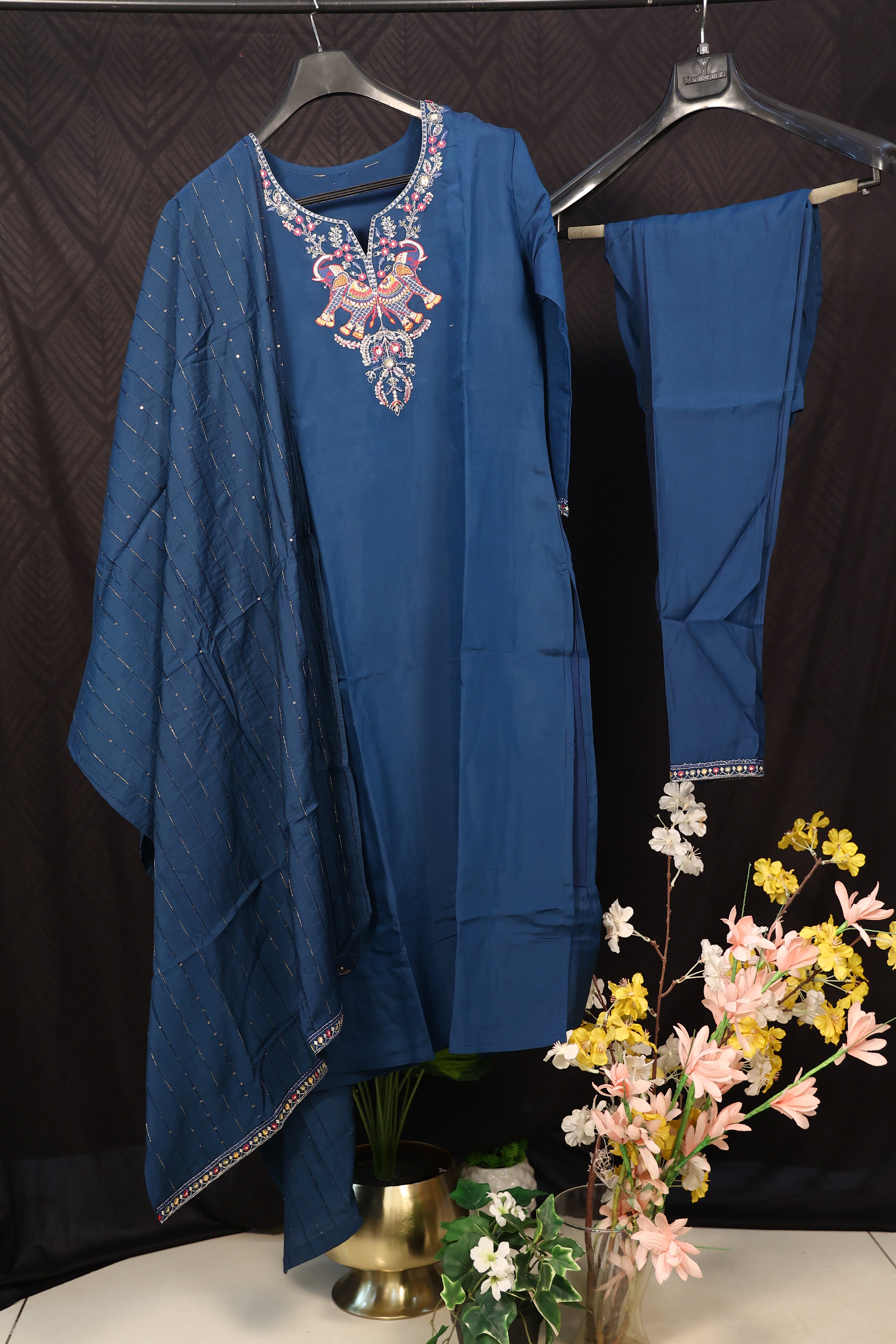 Women's Blue  Chanderi Silk Zari Embroidered Straight Kurta Pant Set