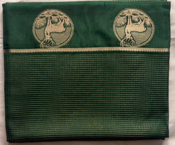 DHUREE VISCOSE SAREE WITH CHECKERED ZARI.